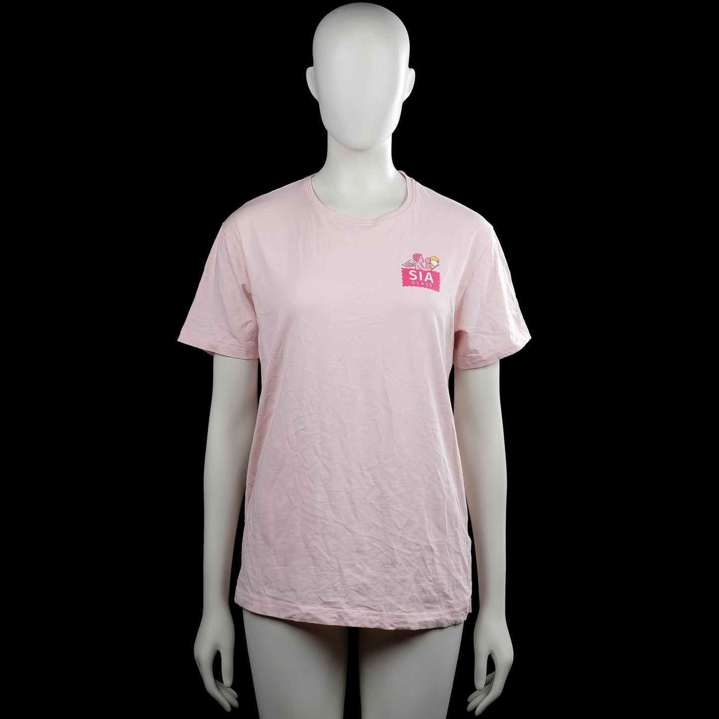 Sia glass - T-shirt - Light Pink - Size L - Light pink short-sleeve T-shirt with a round neck and straight hem. Features a small graphic on the chest and large printed text across the upper back.