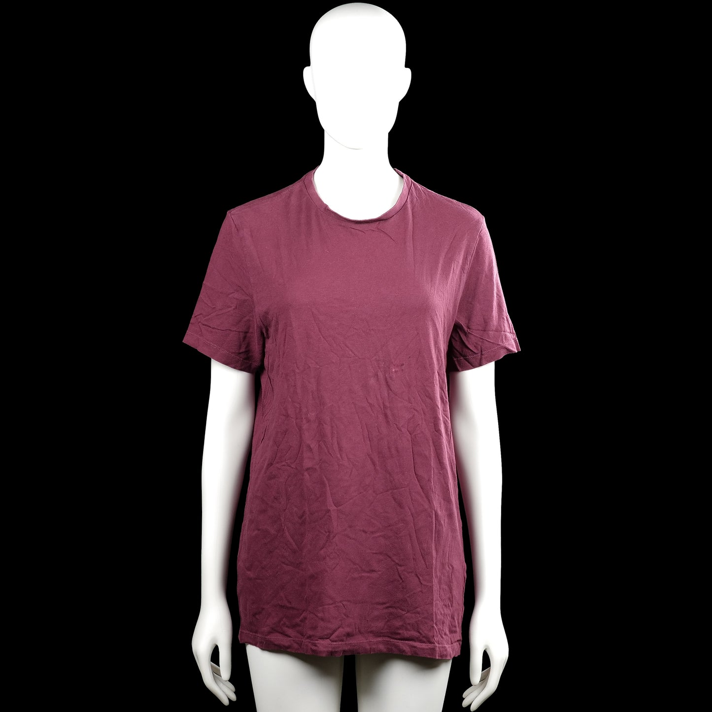 Asos - T-shirt - Burgundy - Size M - Burgundy solid top with a round neckline and short sleeves. Straight hem and plain cuffs.