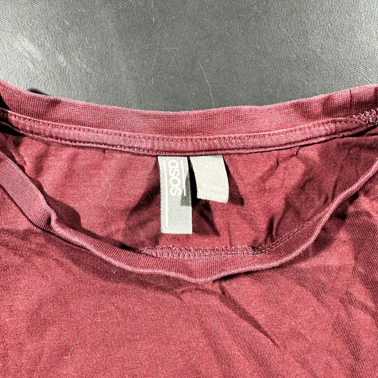 T-shirt - Burgundy - Size M