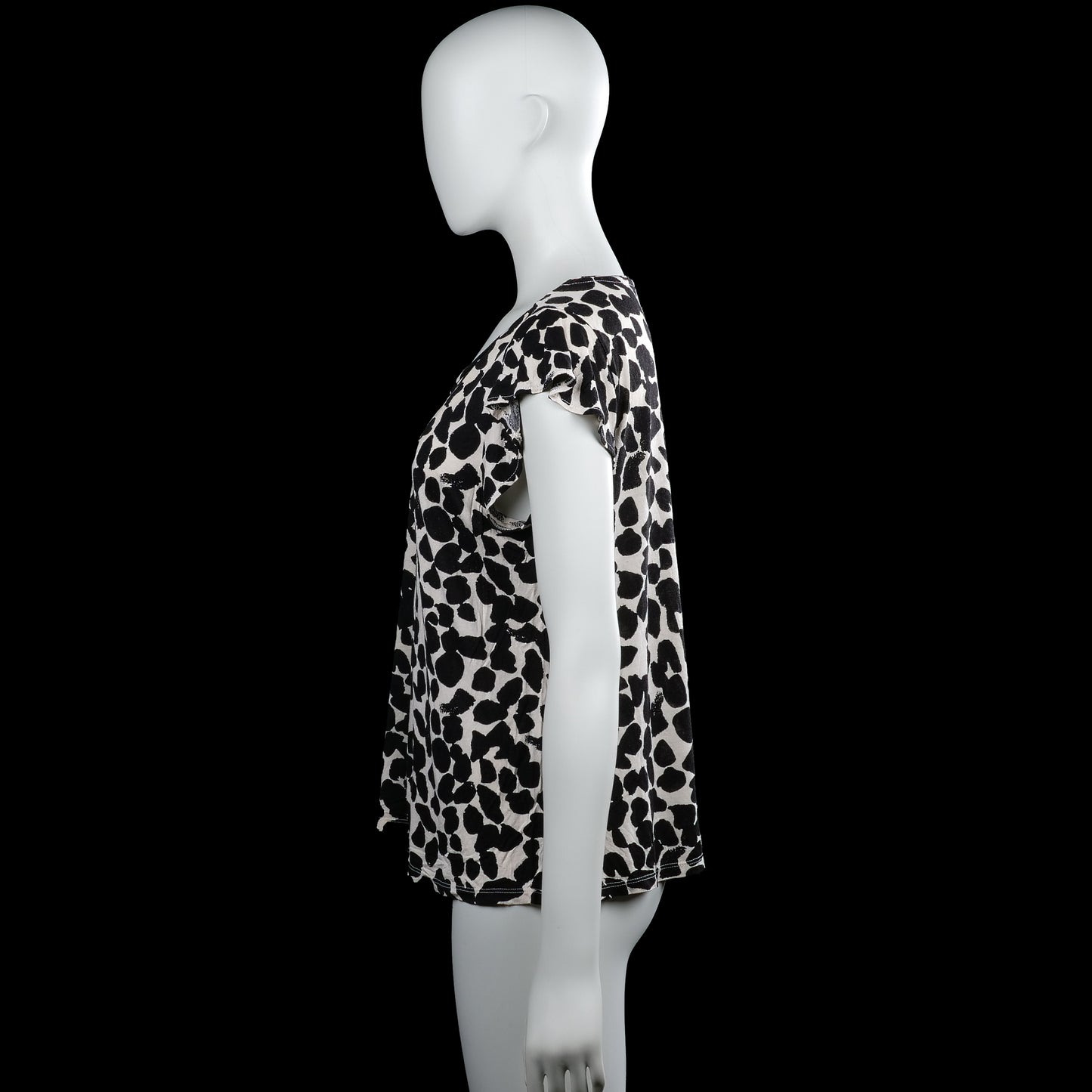 T-shirt - White & Black - Size M
