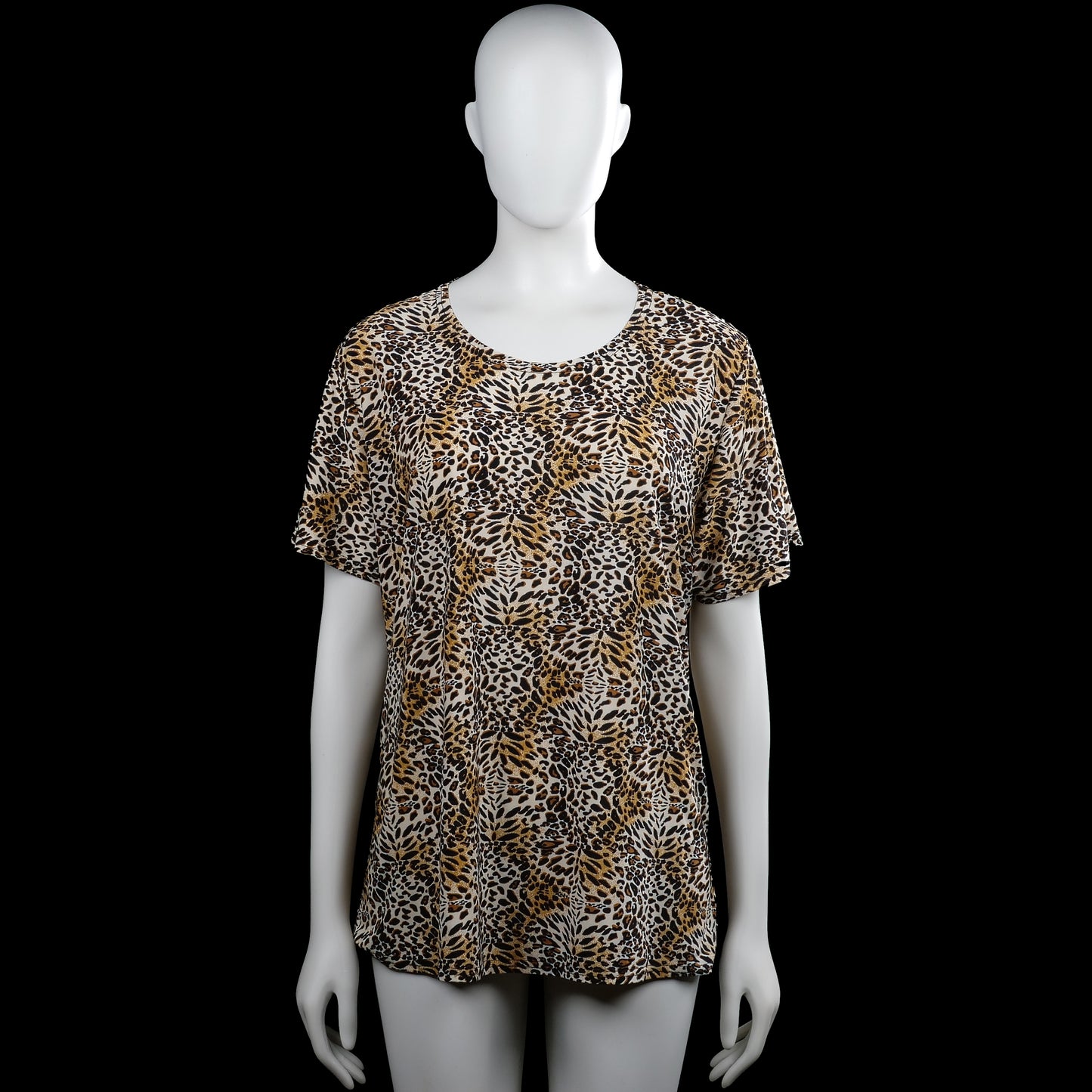 Yue sheng - T-shirt - Beige & Brown - Size XL, XXL - Beige and brown leopard-pattern top with a scoop neckline and short sleeves. Straight hem with plain sleeve cuffs.