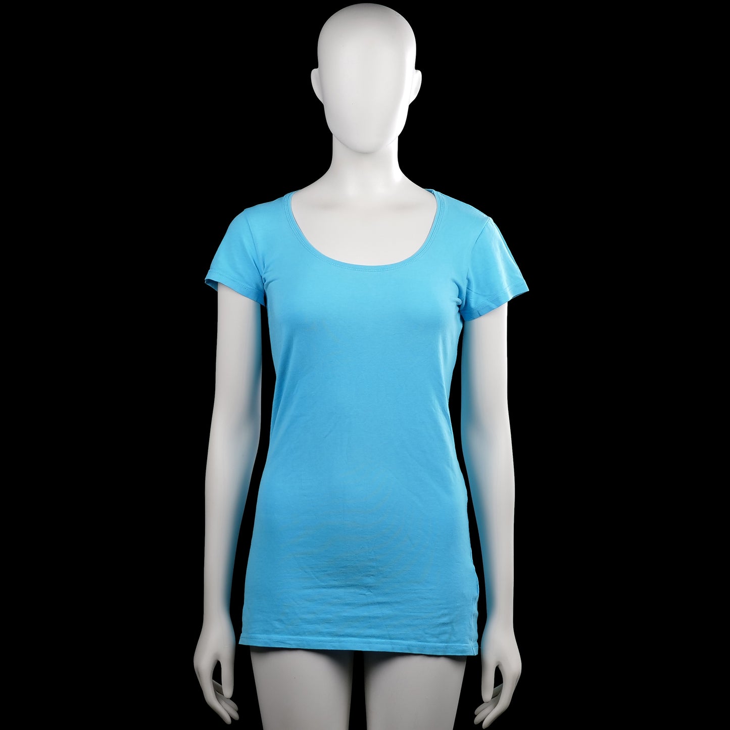 Annirolfi - T-shirt - Light Blue - Size S - Light blue solid top with a scoop neckline and short sleeves. Straight hem with plain sleeve cuffs.