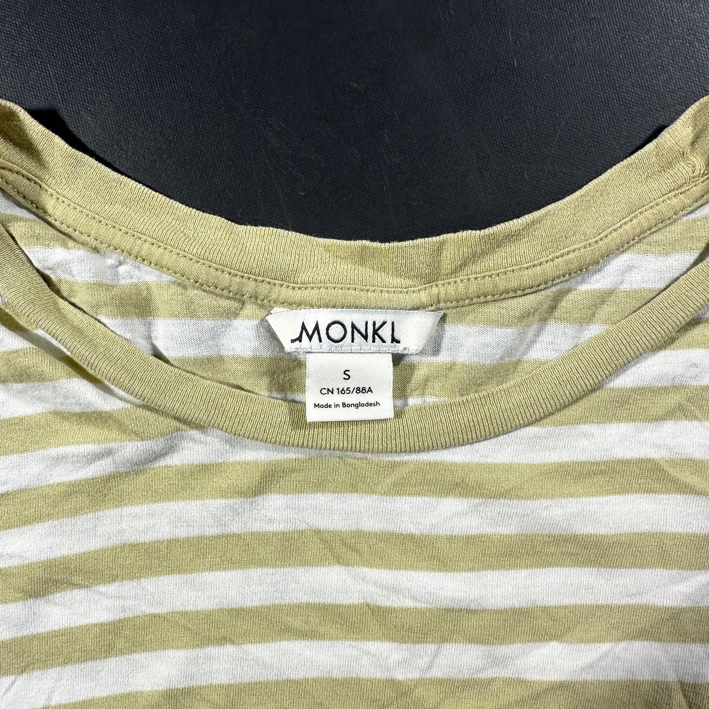 T-shirt - White & Beige - Size S