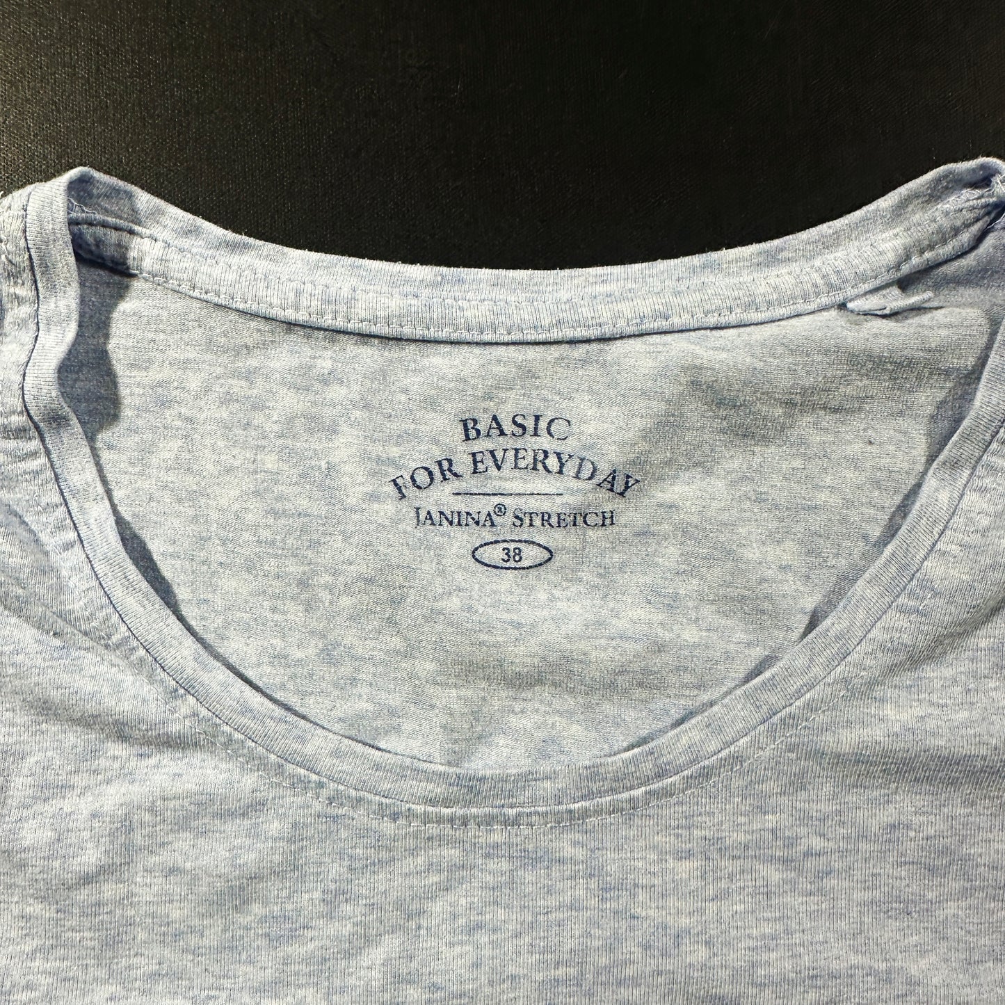 T-shirt - Light Blue - Size 38