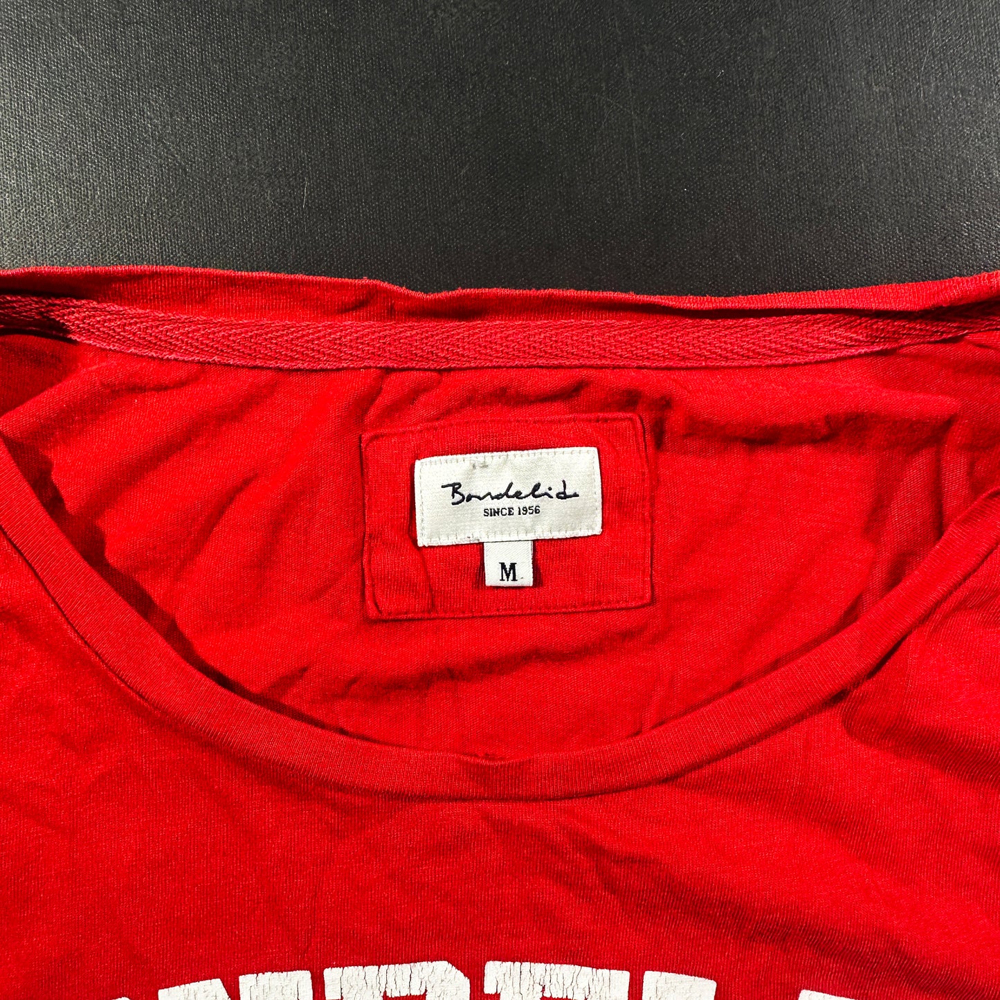 T-shirt - Red - Size M
