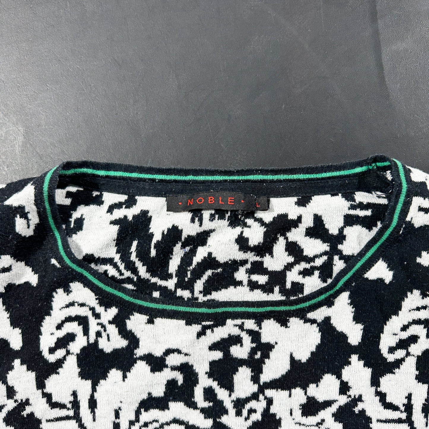 Long-sleeve top - Black & White - Size L