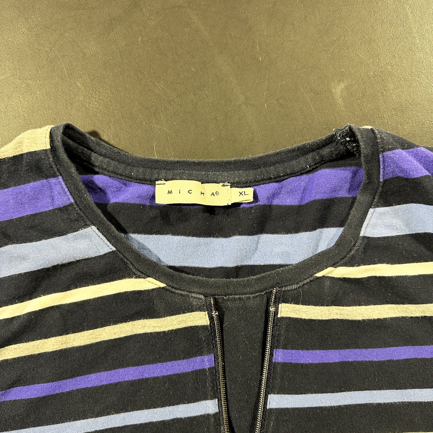 Long-sleeve top - Navy & White - Size XL