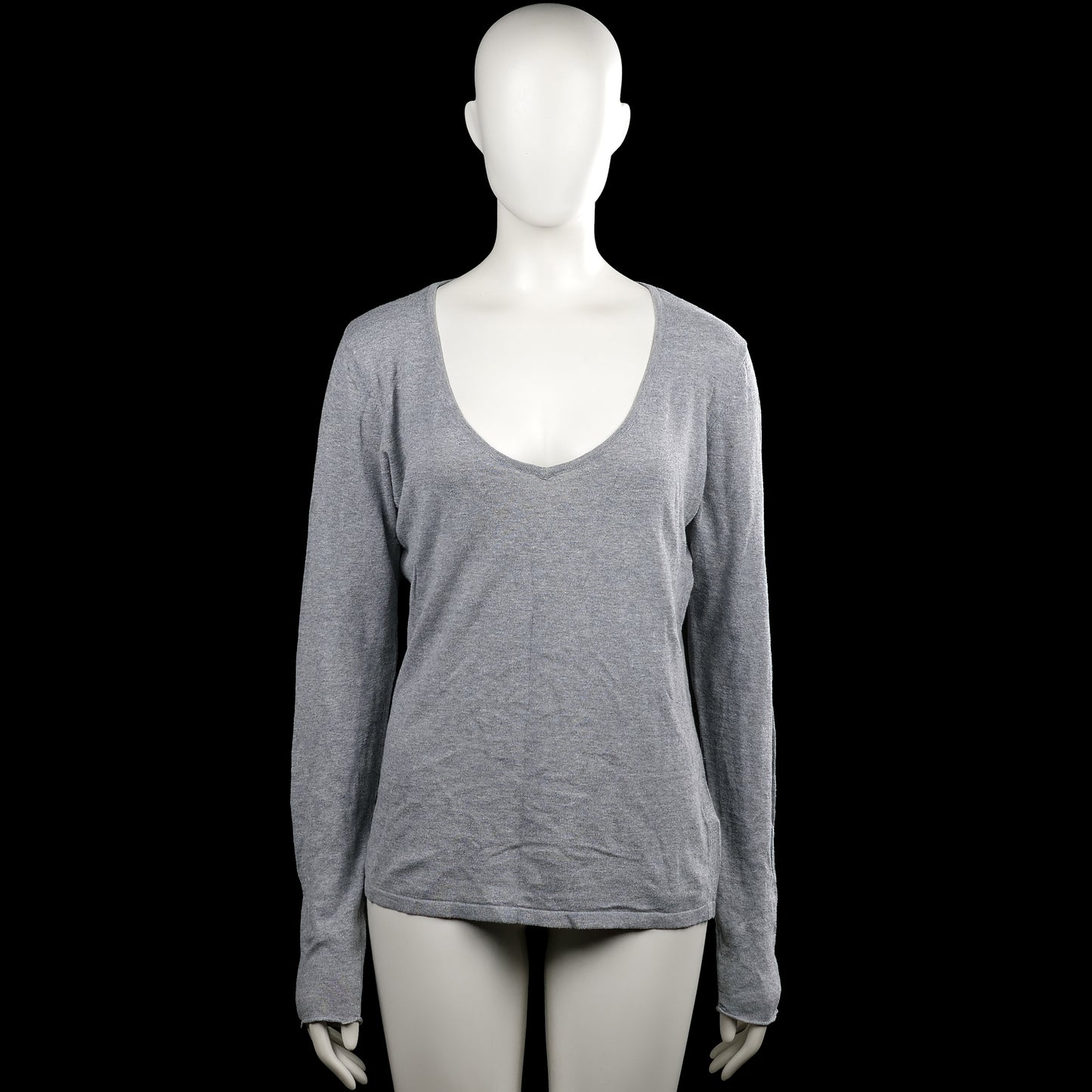 Hema - Long-sleeve top - Gray - Size M - Gray solid long-sleeve top with a V-neckline and plain cuffs. Features a straight hem with no visible closures.