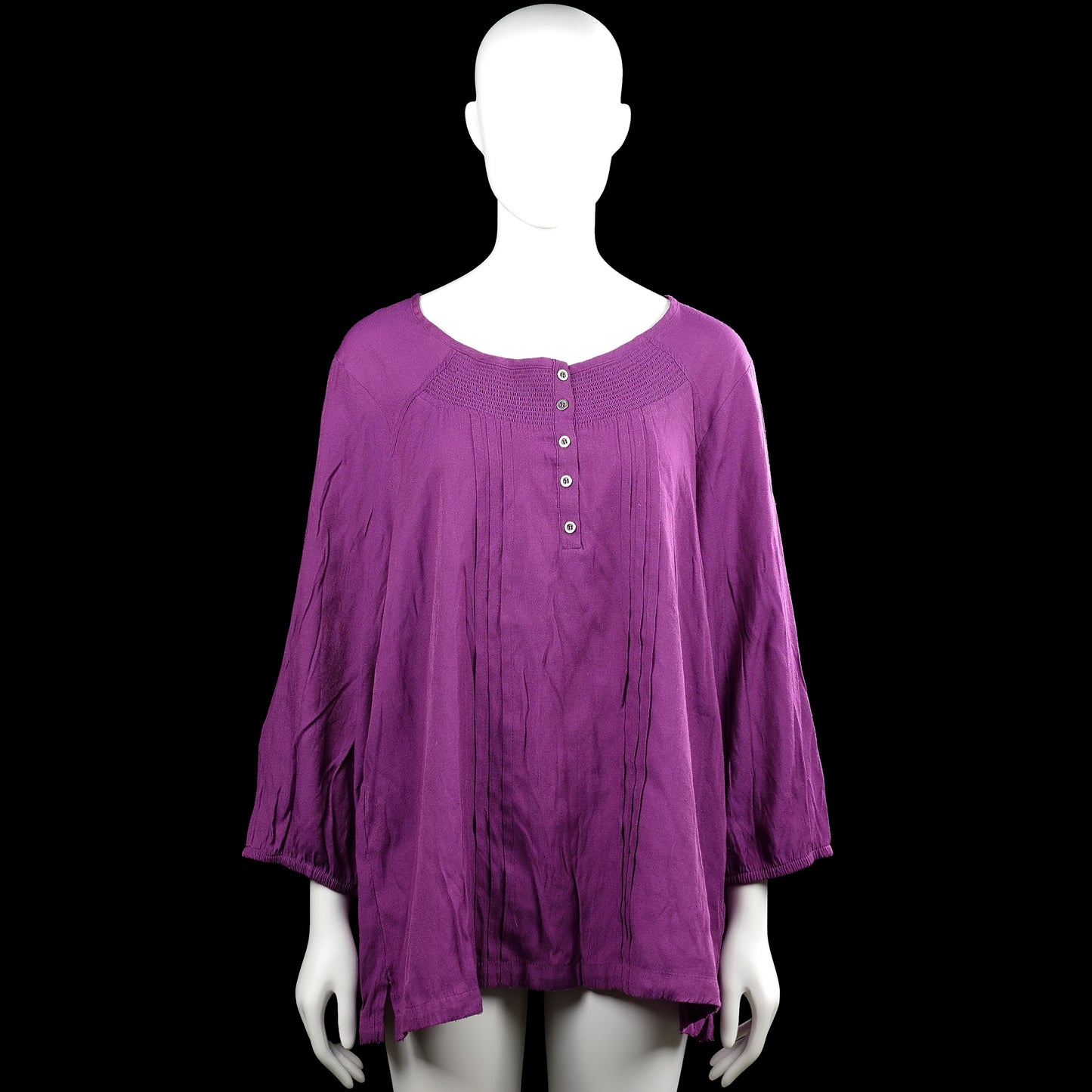 Lipo lipo - Tunic - Purple - Size 48, 50 - Solid purple top with a scoop neckline and a short button placket at the center front. Three-quarter sleeves with elastic cuffs and a straight hem.