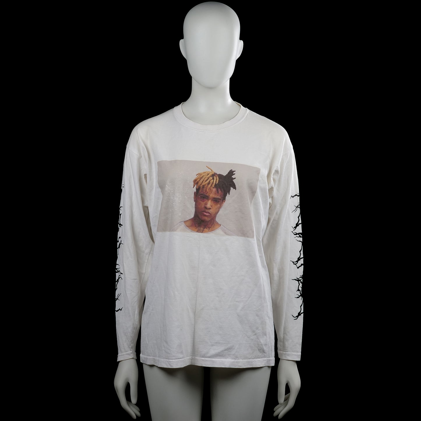 Fruit Of The Loom - Long-sleeve top - White & Black - Size M - White long-sleeve top with a round neck and straight hem. Features a large printed portrait on the front and black graphic print down the sleeves.