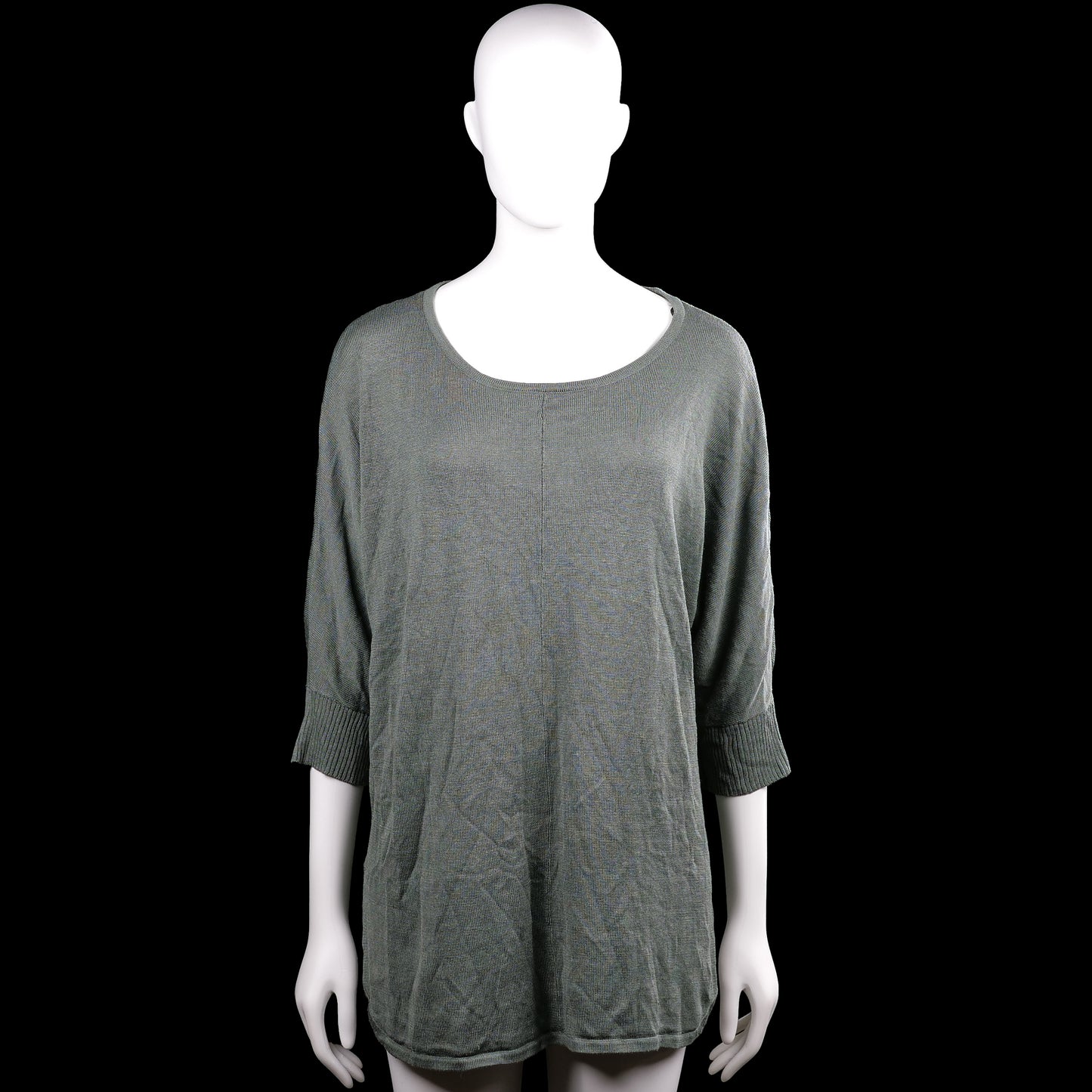 Rainbow - Tunic - Gray - Size 40, 42 - Gray solid top with a scoop neckline and three-quarter sleeves with ribbed cuffs. Features a long curved hem and a visible center seam.