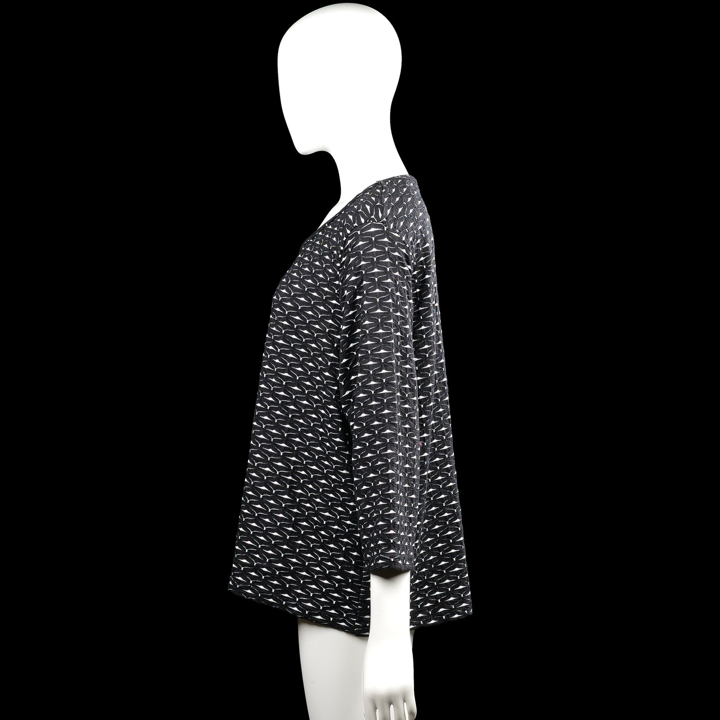 T-shirt - Black & White - Size XL