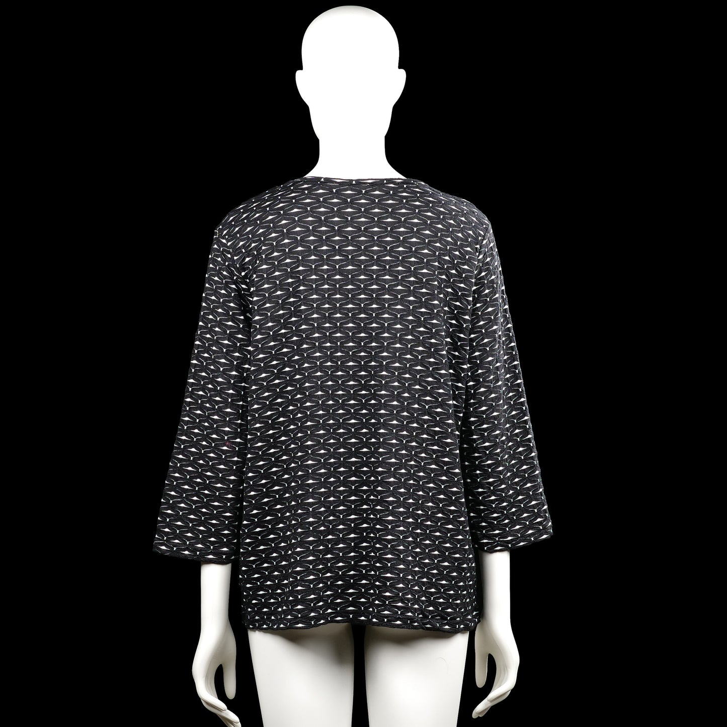T-shirt - Black & White - Size XL