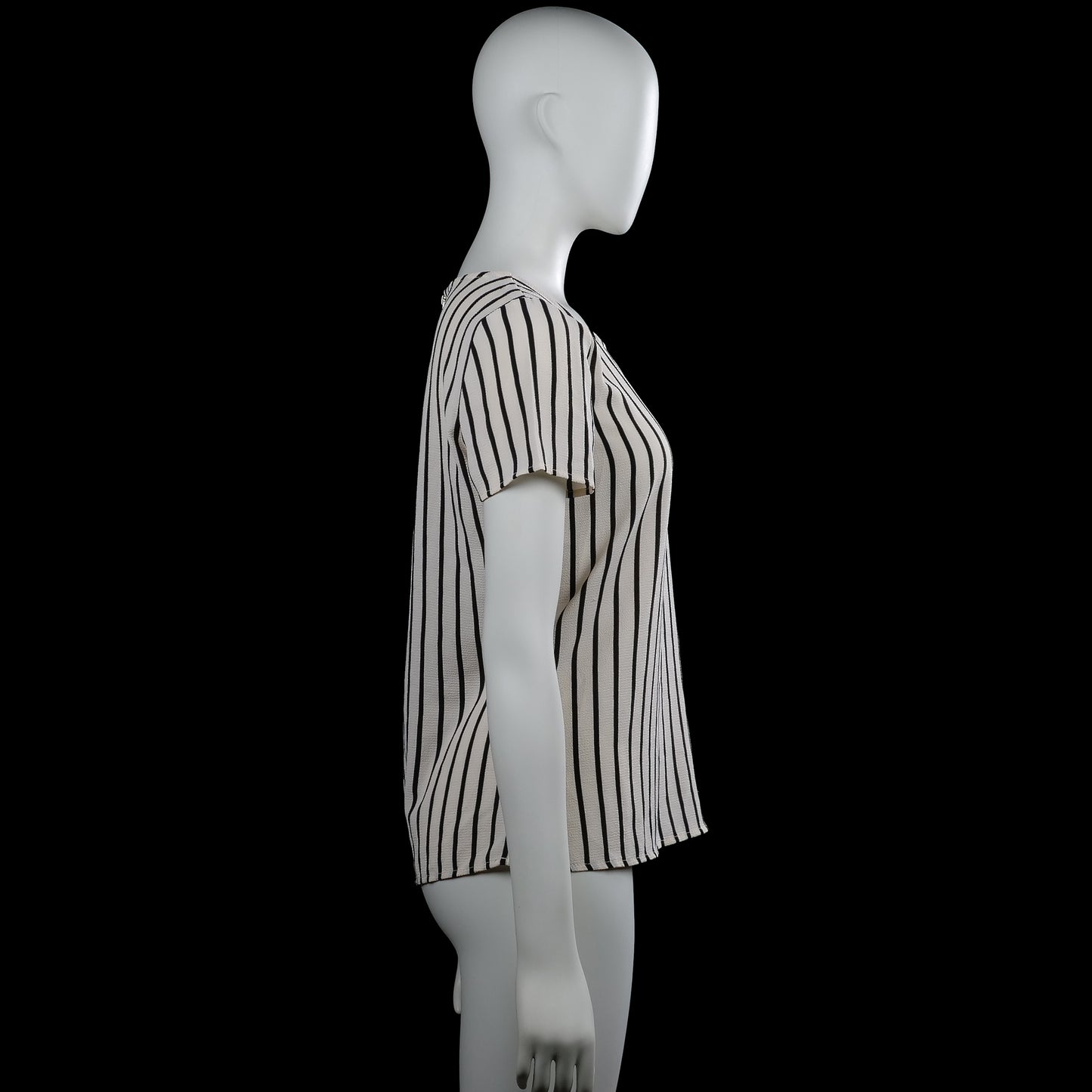 T-shirt - White & Black - Size XS