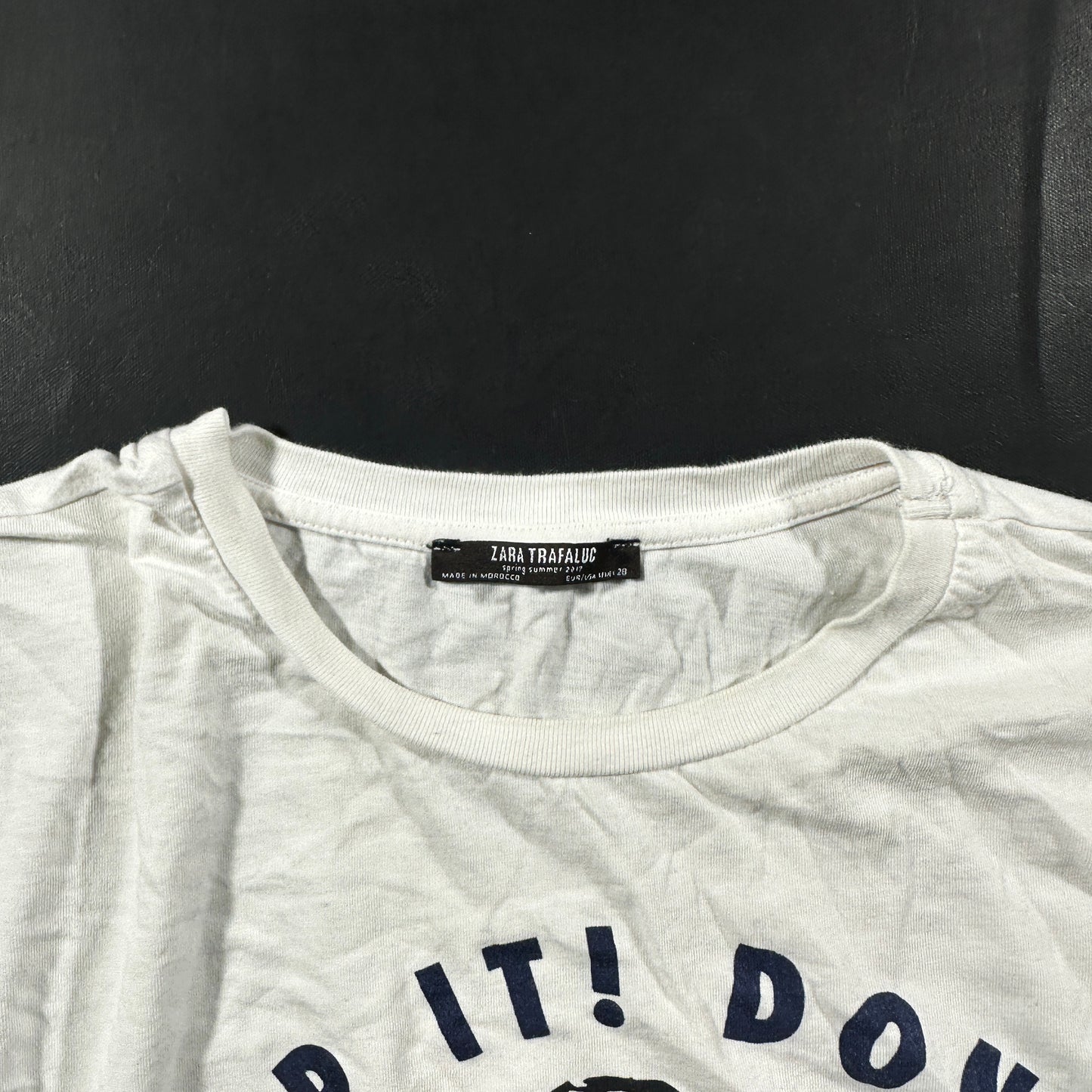 T-shirt - White - Size M