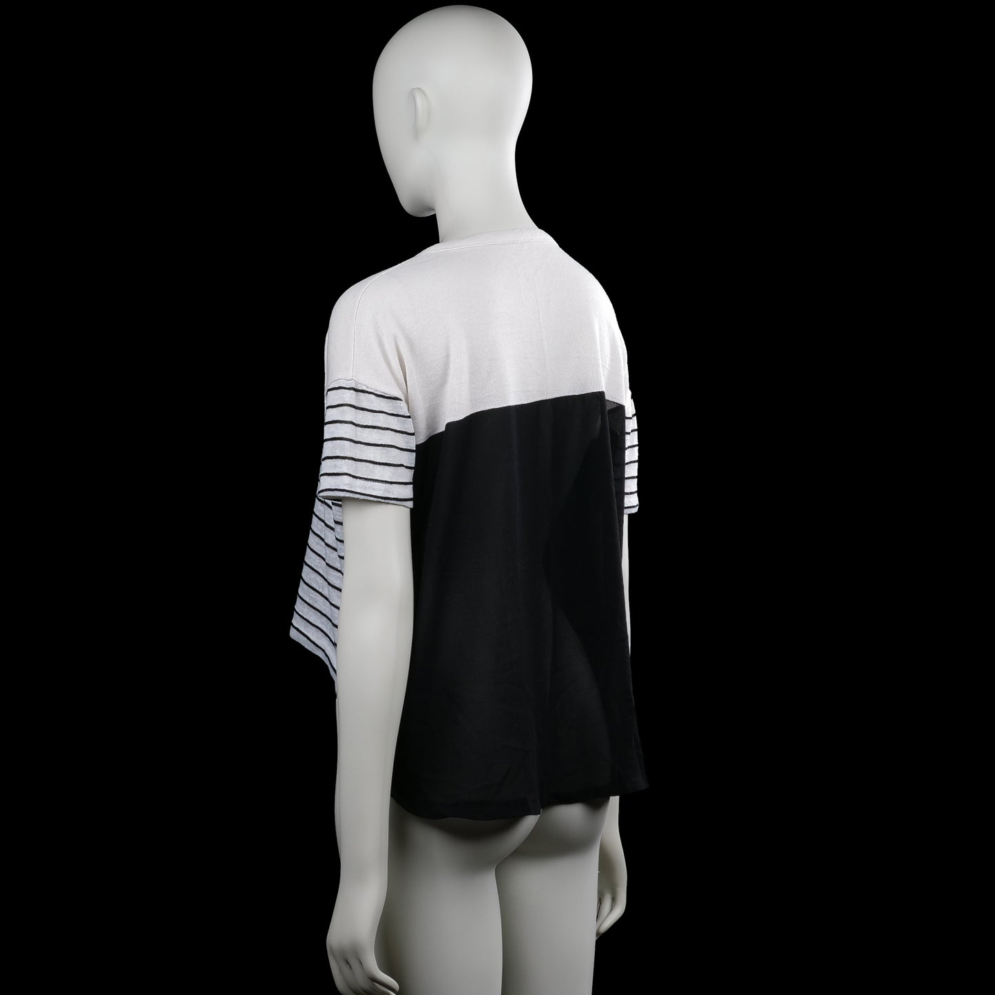 T-shirt - White & Black - Size L