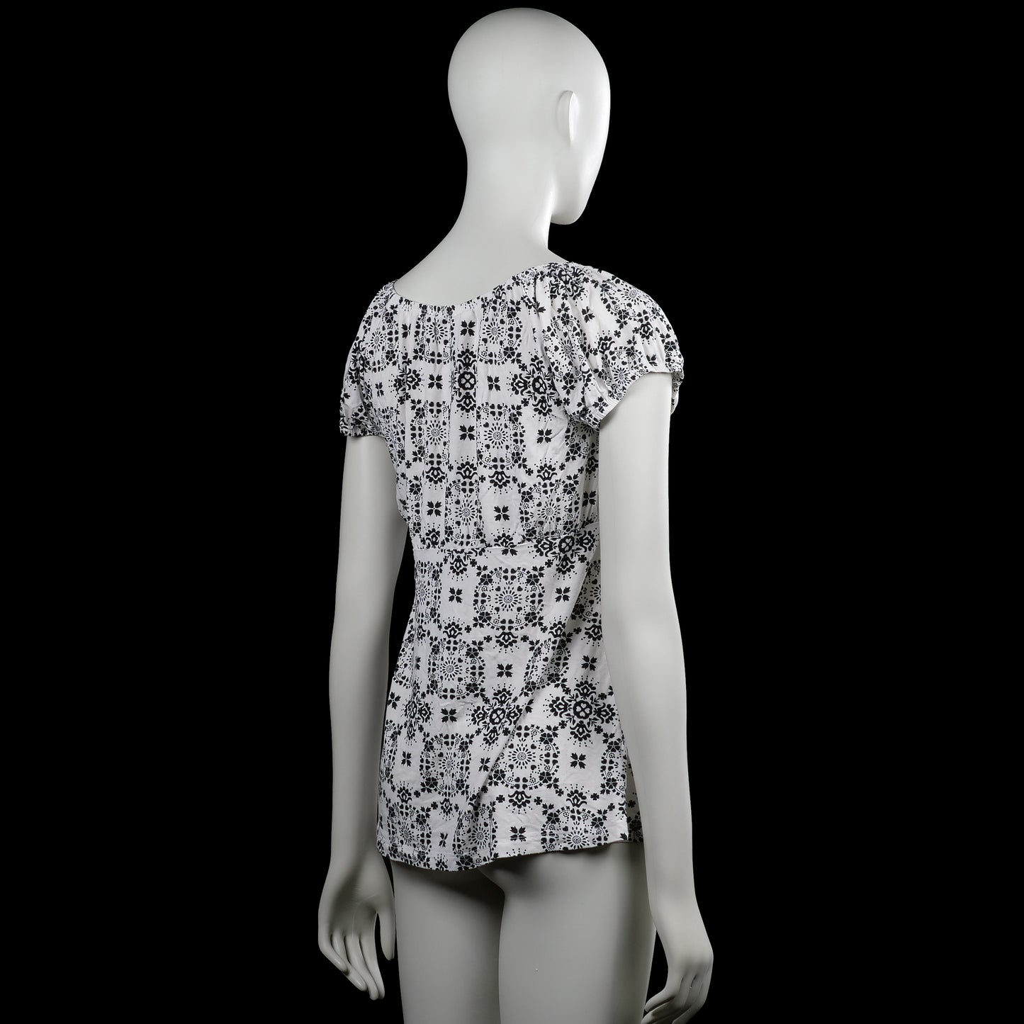 Blouse - White & Black - Size M
