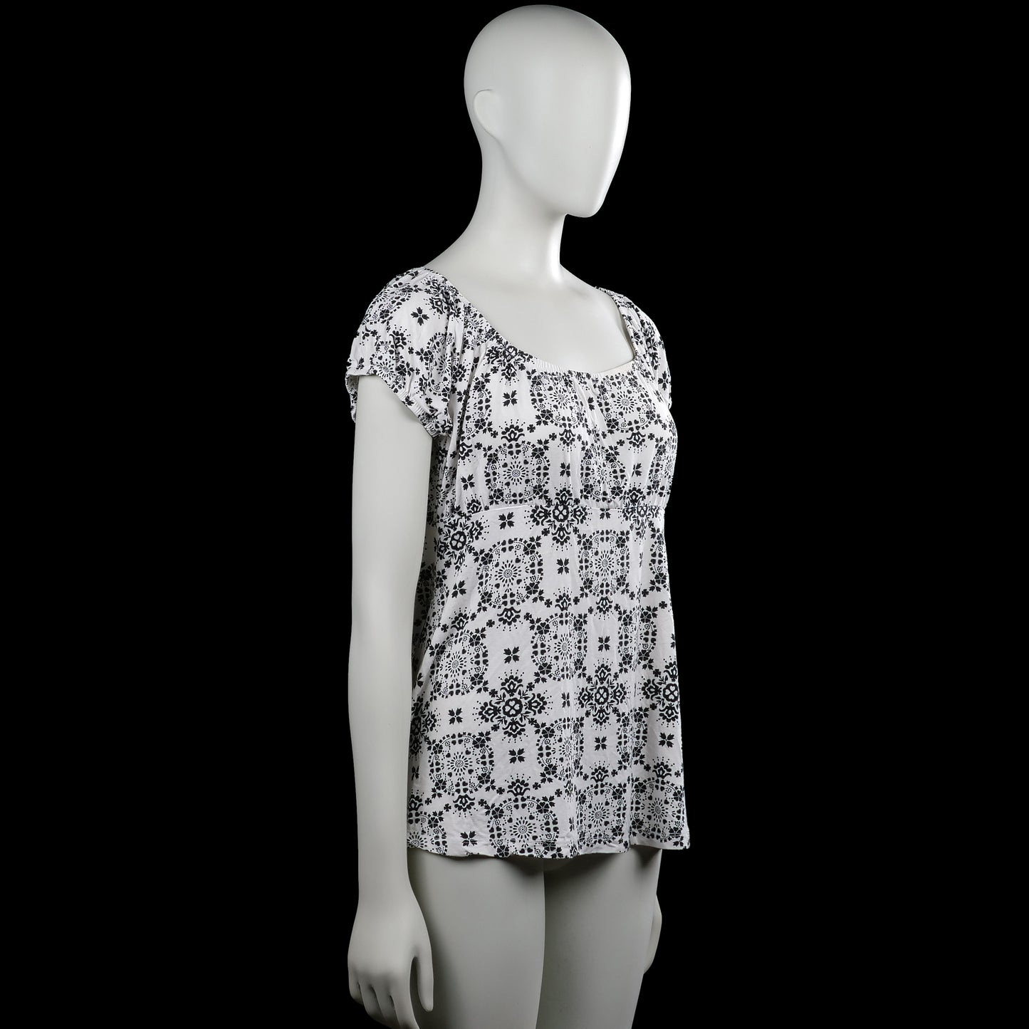 Blouse - White & Black - Size M
