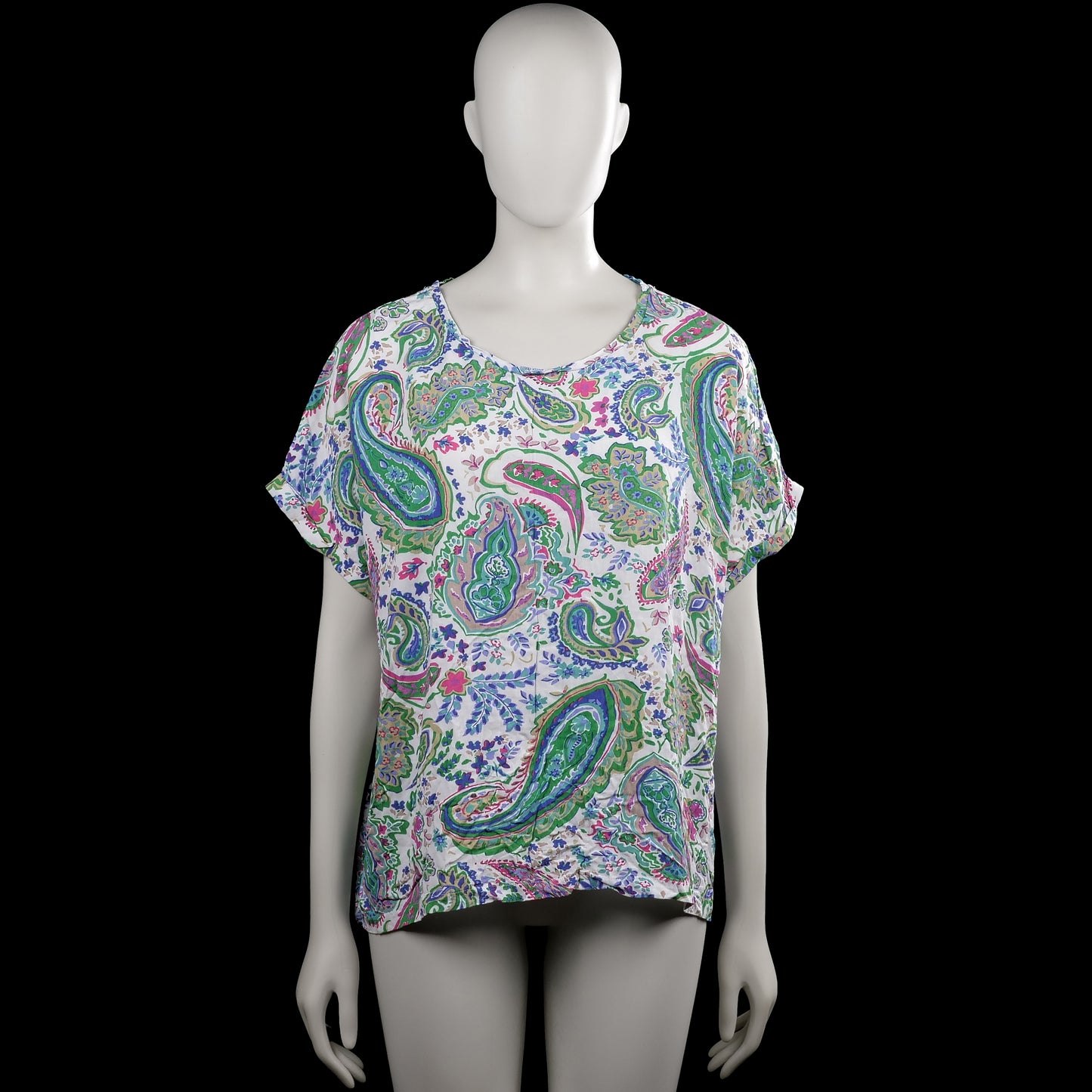 Jyothi - Blouse - White - Size XXL - White top with a multicolor paisley pattern and a scoop neckline. Features short sleeves with plain cuffs and a straight hem.