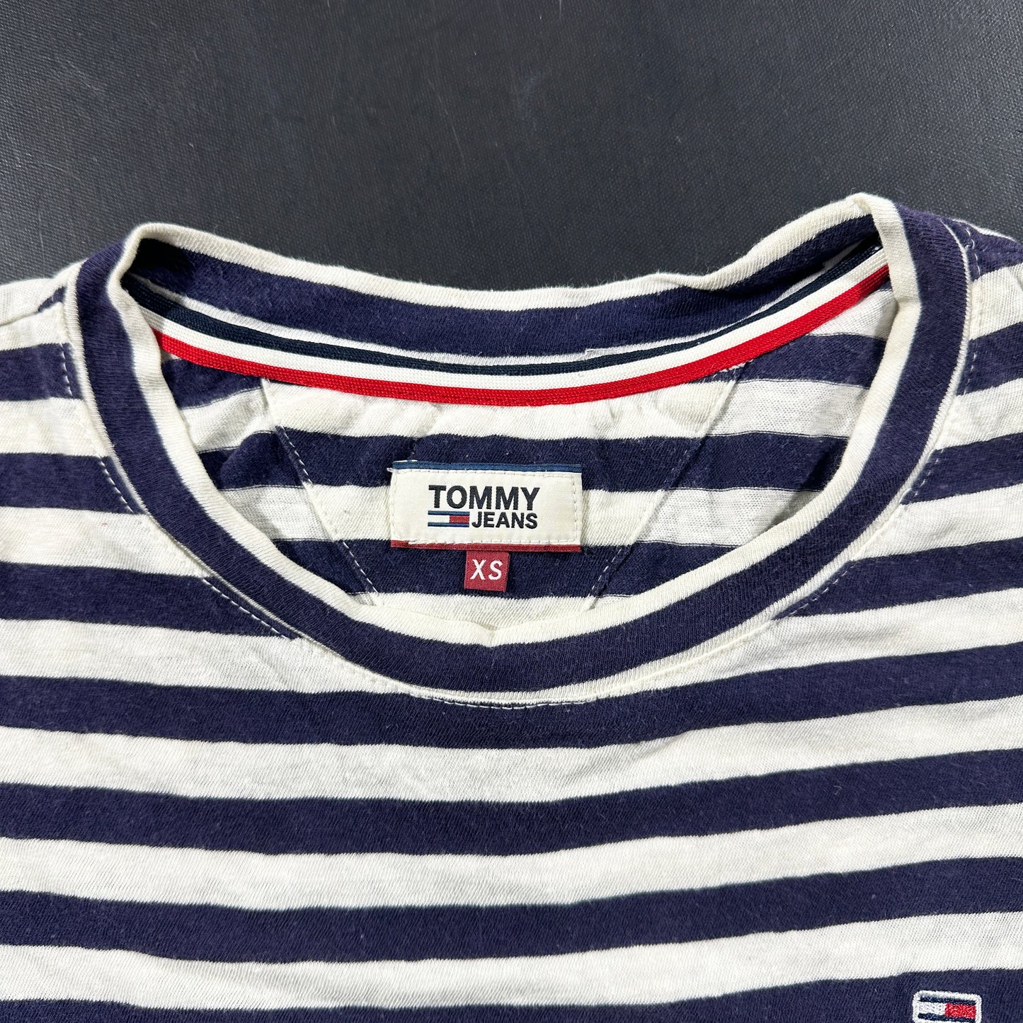 T-shirt - White & Navy - Size XS