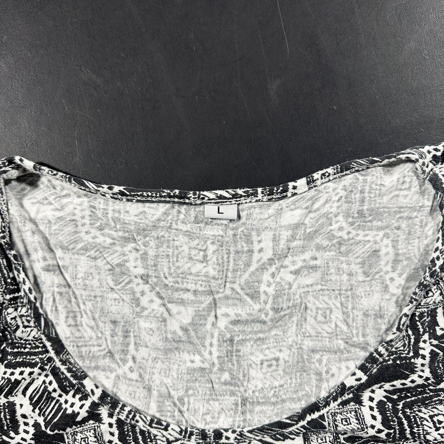 T-shirt - Black & White - Size L