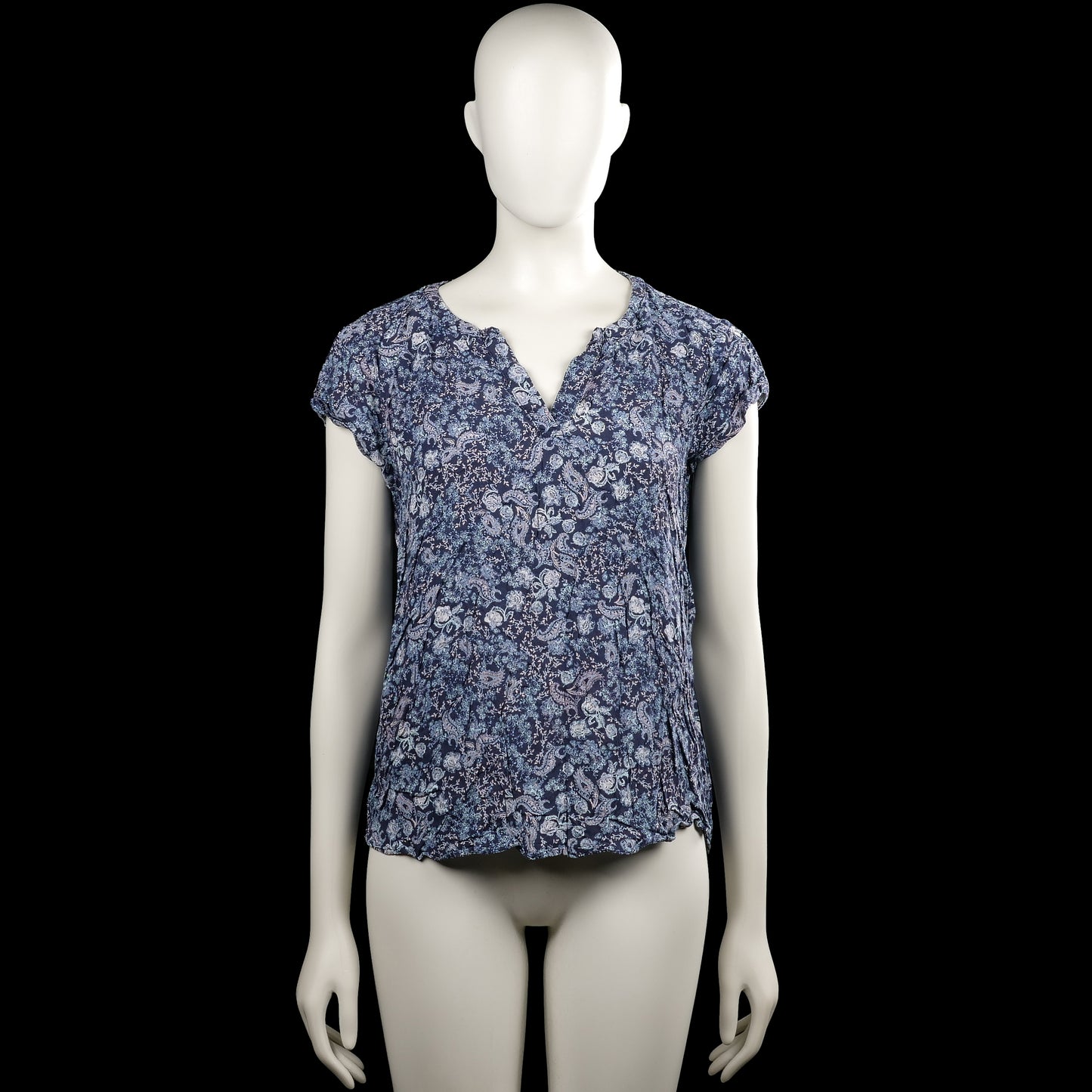 Tom tailor - Blouse - Navy & Light Blue - Size 38 - Navy and light blue paisley top with a V-neck and short sleeves. Curved hem with plain sleeve cuffs.
