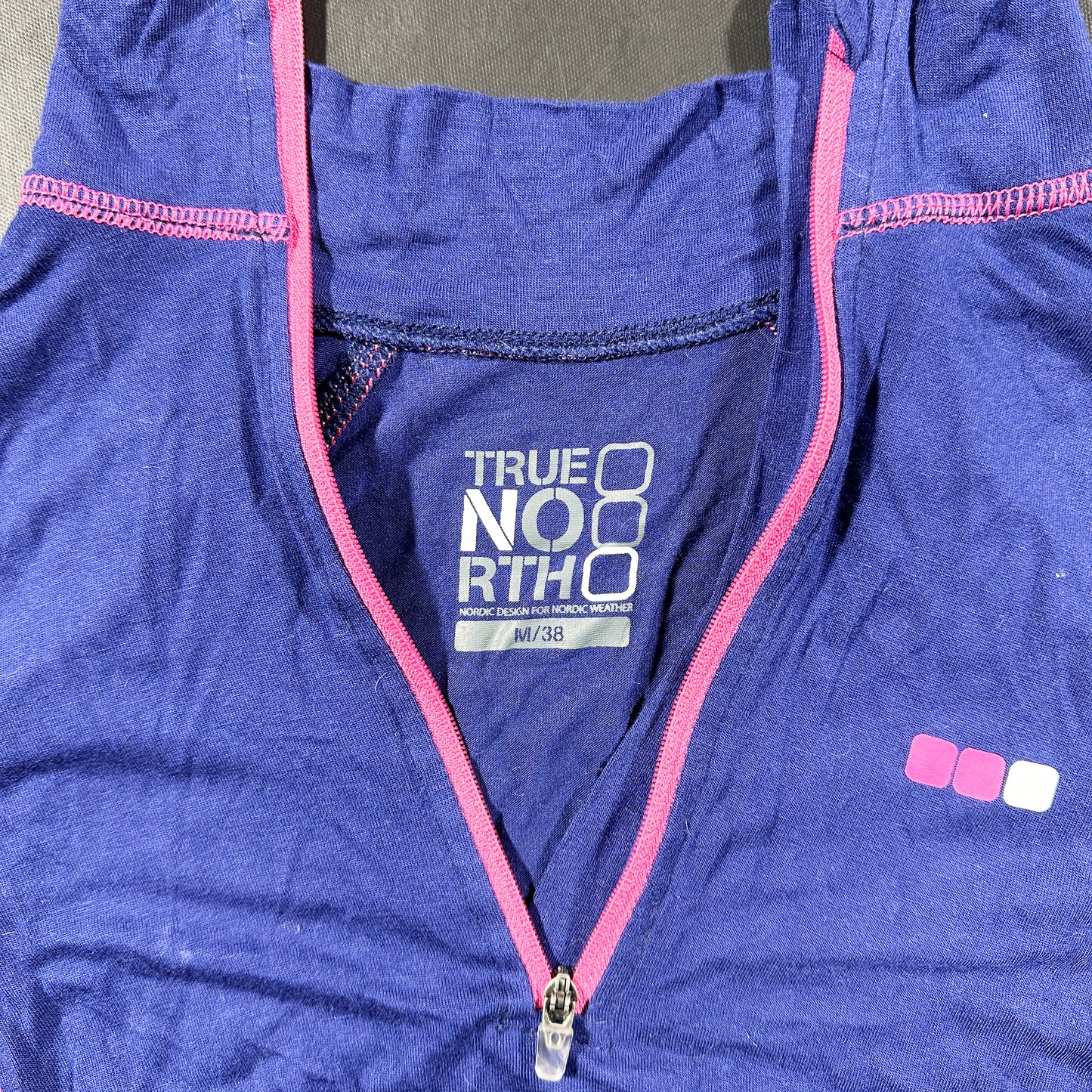 Sports top - Royal Blue & Pink - Size M