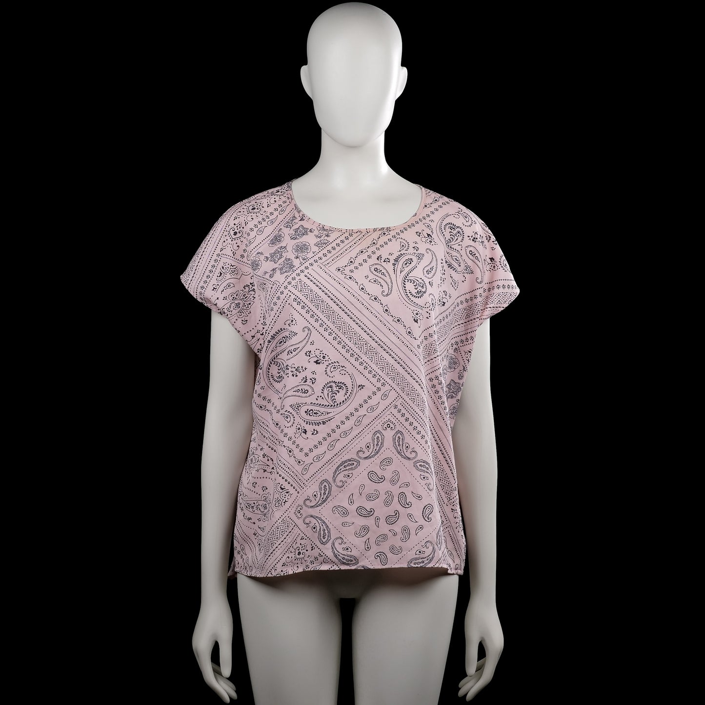 Yessica - T-shirt - Light Pink & Black - Size 42 - Light pink top with an all-over black paisley pattern and a scoop neckline. Features short sleeves with plain cuffs and a straight hem.