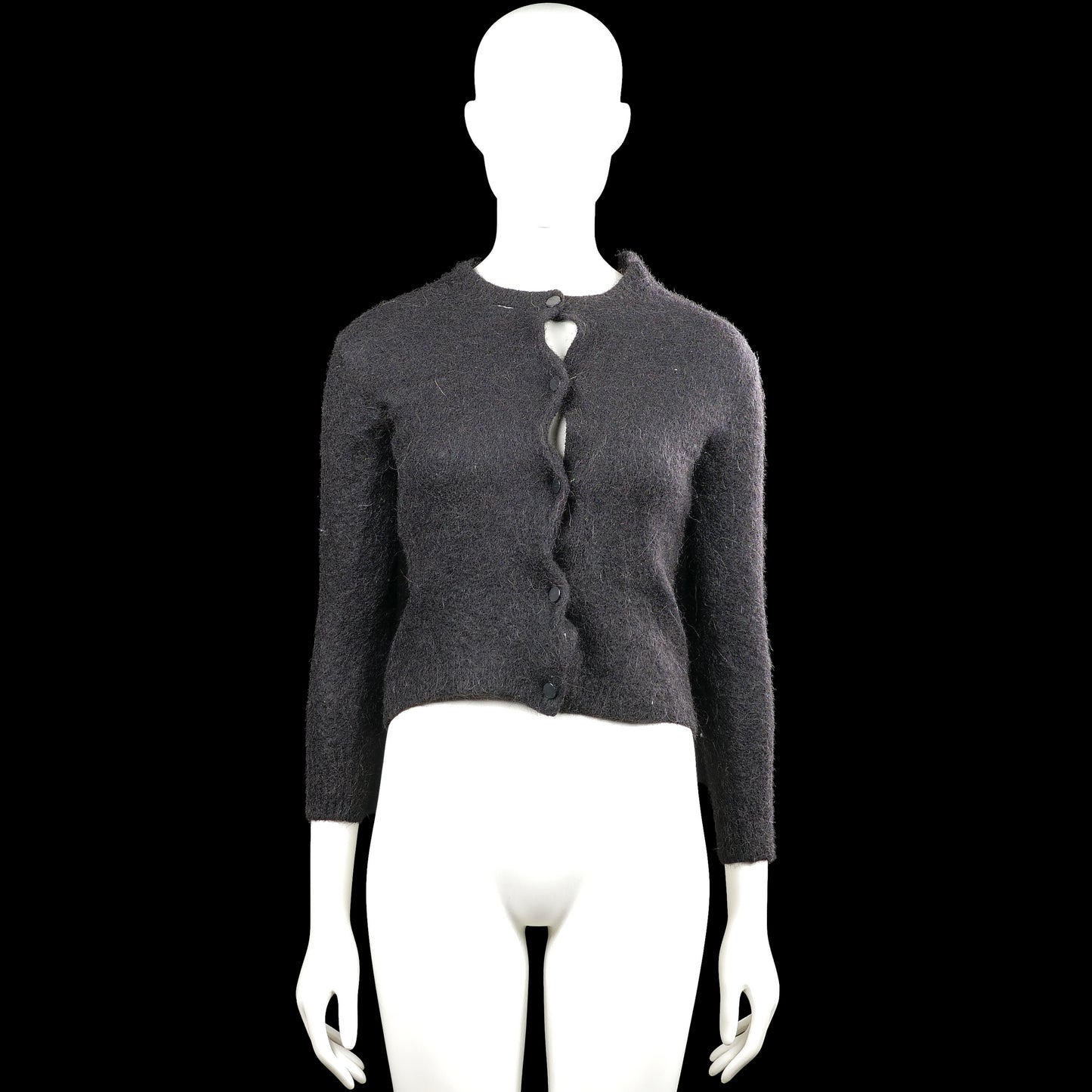 Cubus as - Cardigan - Charcoal - Size M - Charcoal solid long-sleeve cardigan with a round neckline and a front button closure. Straight hem and plain cuffs.