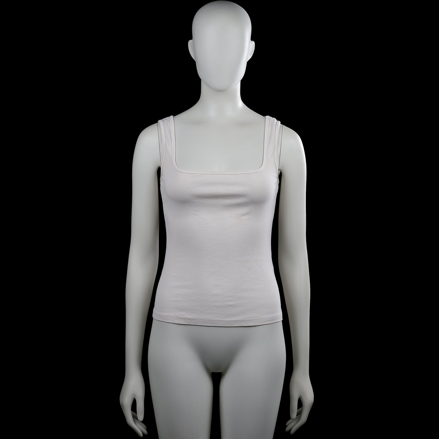 Shein - Tank top - White - Size XS - White solid sleeveless top with a squared neckline and wide shoulder straps. Straight hem with plain armhole edging.