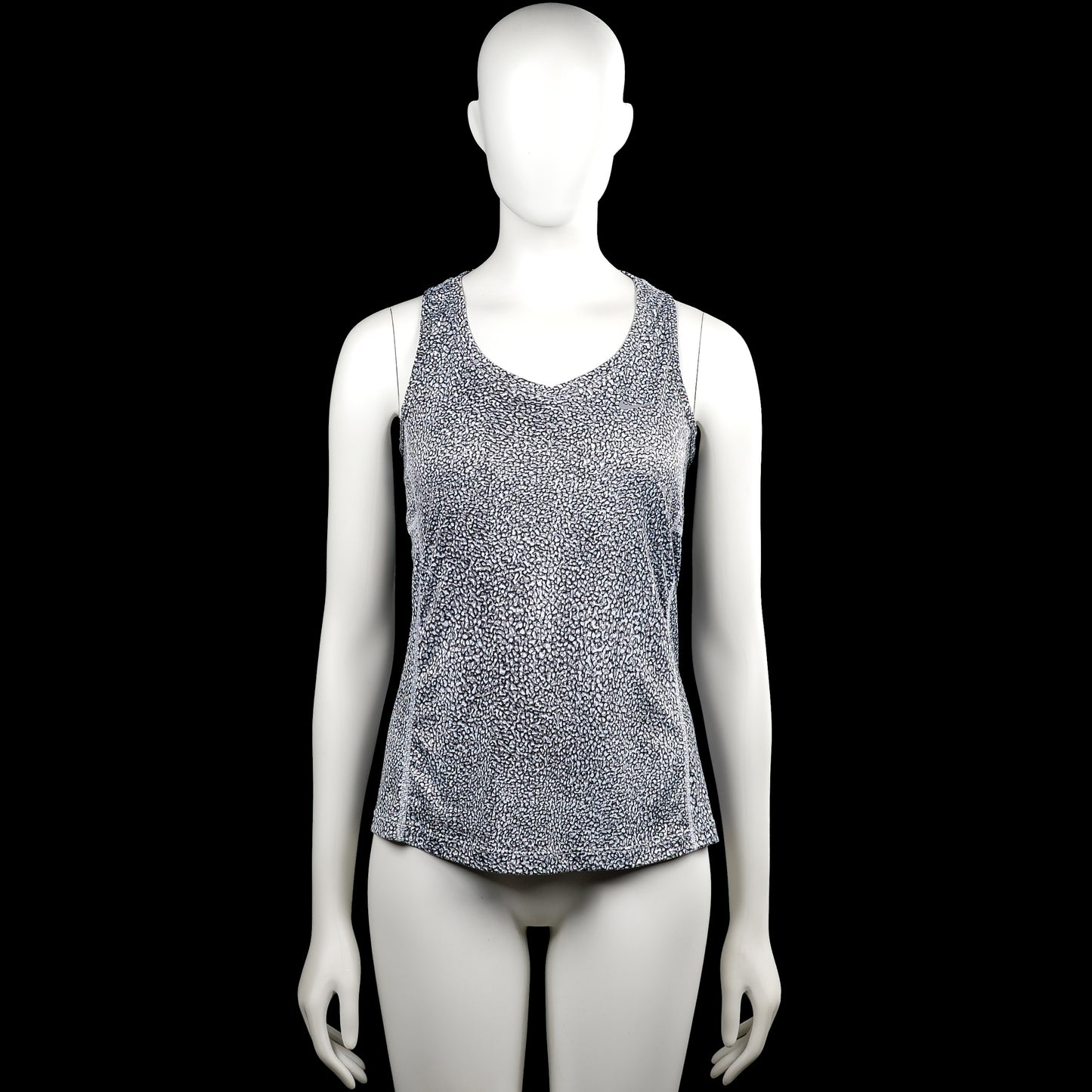 Nike dri-fit - Tank top - White & Black - Size S - Sleeveless top in a black and white all-over print with a scoop neckline. Features a racerback and a straight hem.