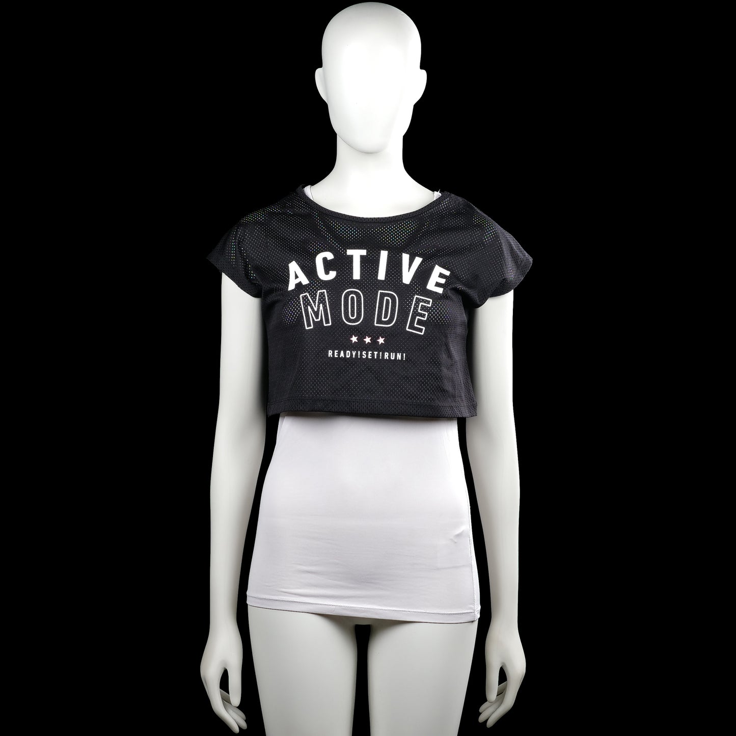 H&m sport - T-shirt - Black - Size 158, 164 - Black short-sleeve top with a round neck and straight hem. Features a large white "ACTIVE MODE" text graphic on the front.