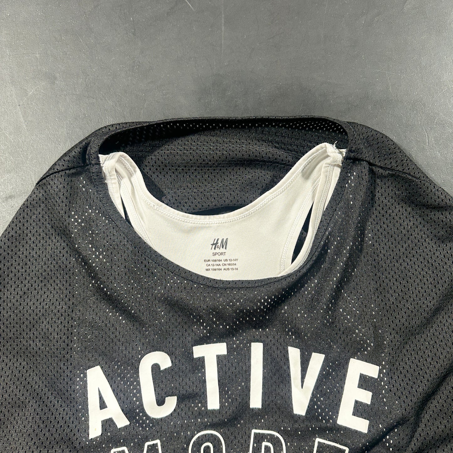 T-shirt - Black - Size 158, 164