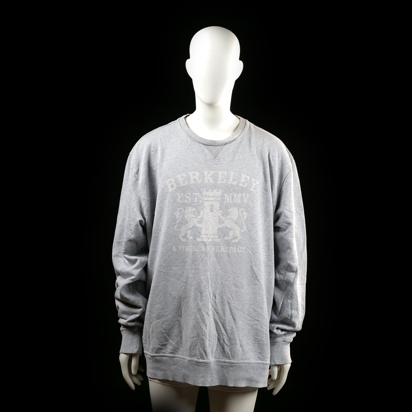 Berkeley - Sweatshirt - Light Gray - Size 3XL - Oversized light gray crewneck sweatshirt with ribbed cuffs and hem. Features a large faded front print with text and a crest design.