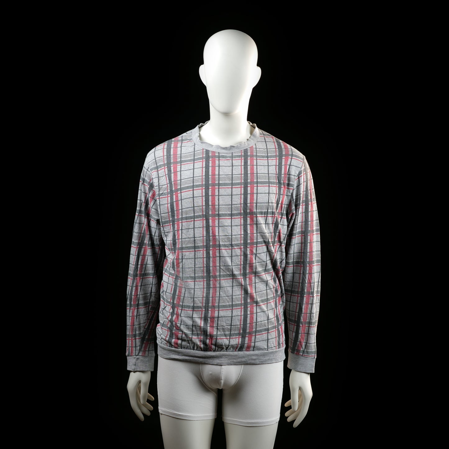 Identic - Sweatshirt - Light Gray & Red - Size M - Long-sleeve sweatshirt with a crew neckline and ribbed cuffs and hem. Features an all-over plaid pattern in red, black, and gray on a light gray base.