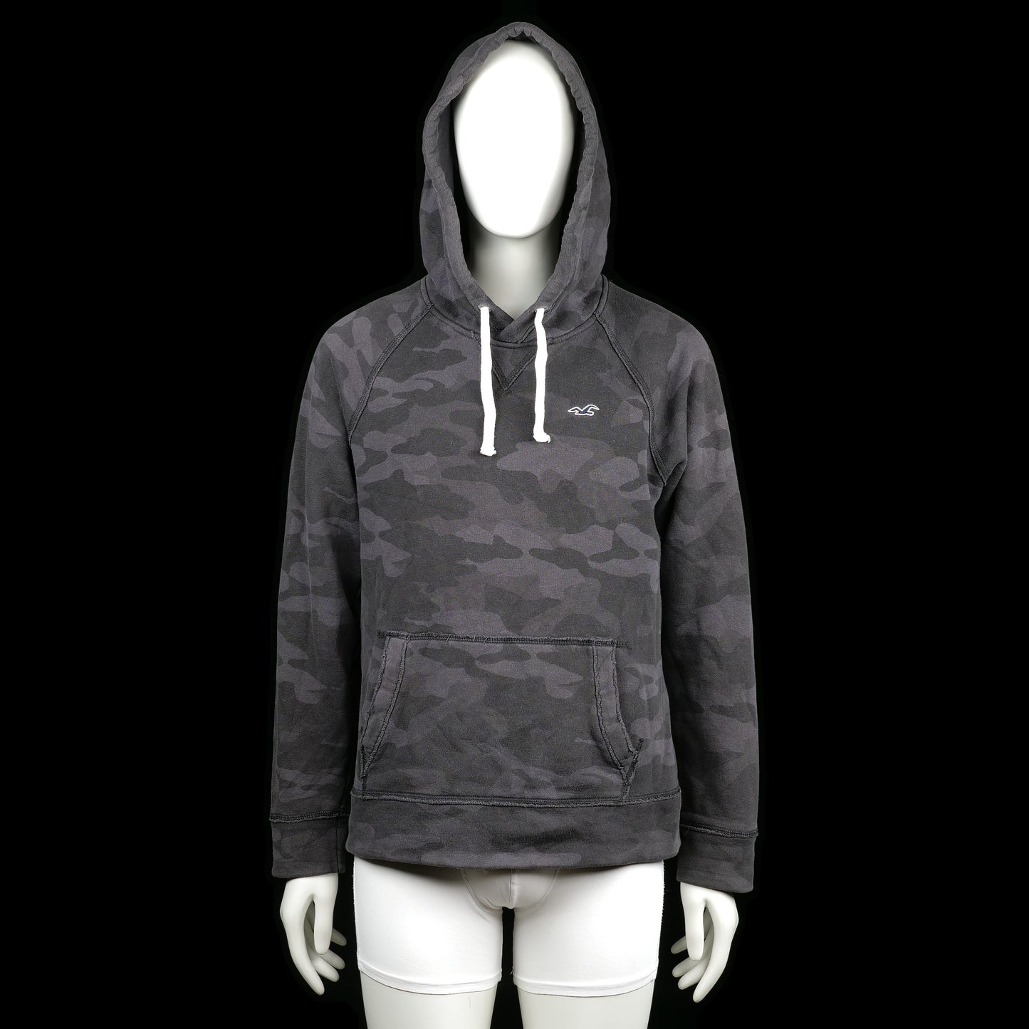 Hollister - Hoodie - Charcoal - Size S - Charcoal camouflage hoodie with white drawstrings and a front kangaroo pocket. Features long raglan sleeves and a straight hem.