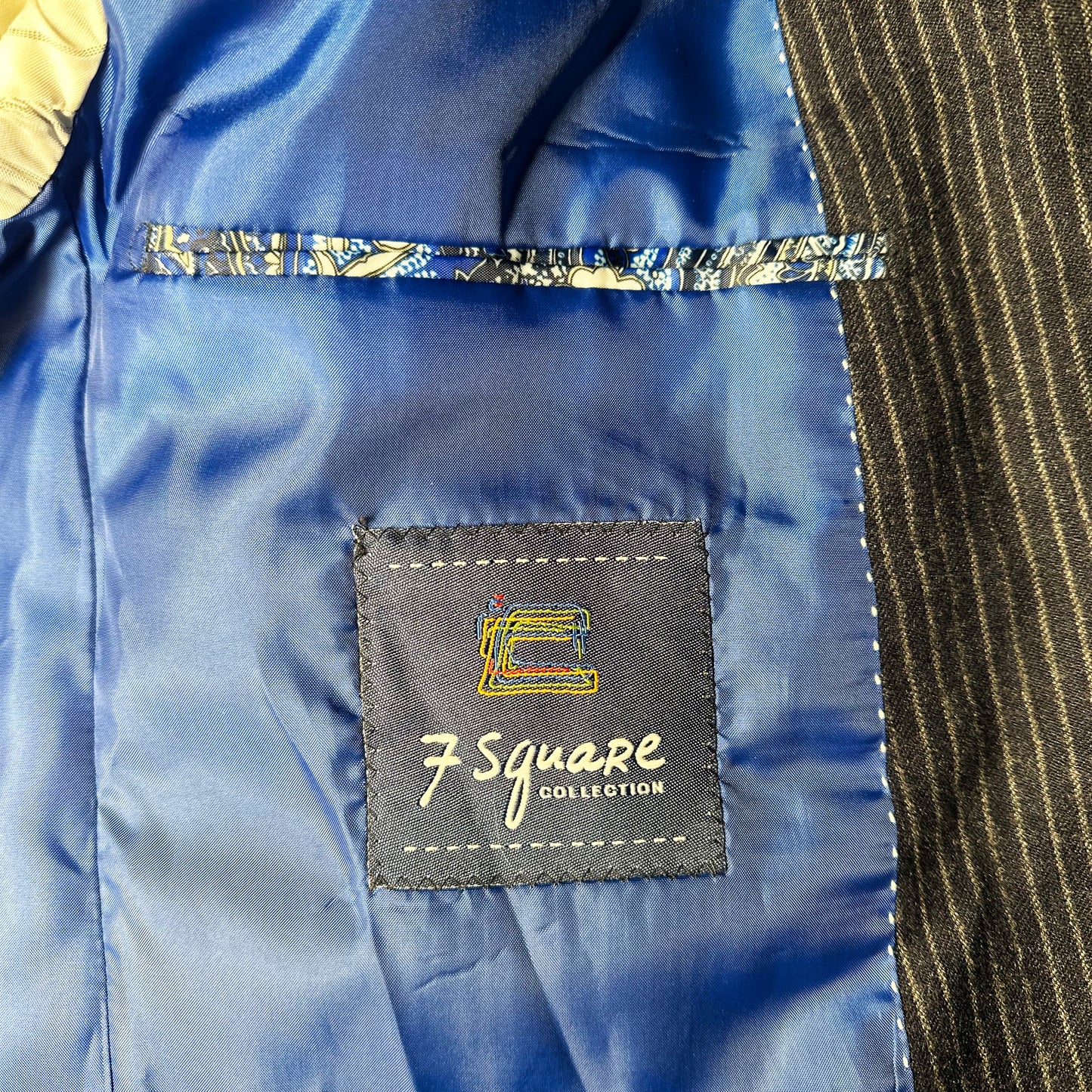 Blazer - Navy & White - Size 52