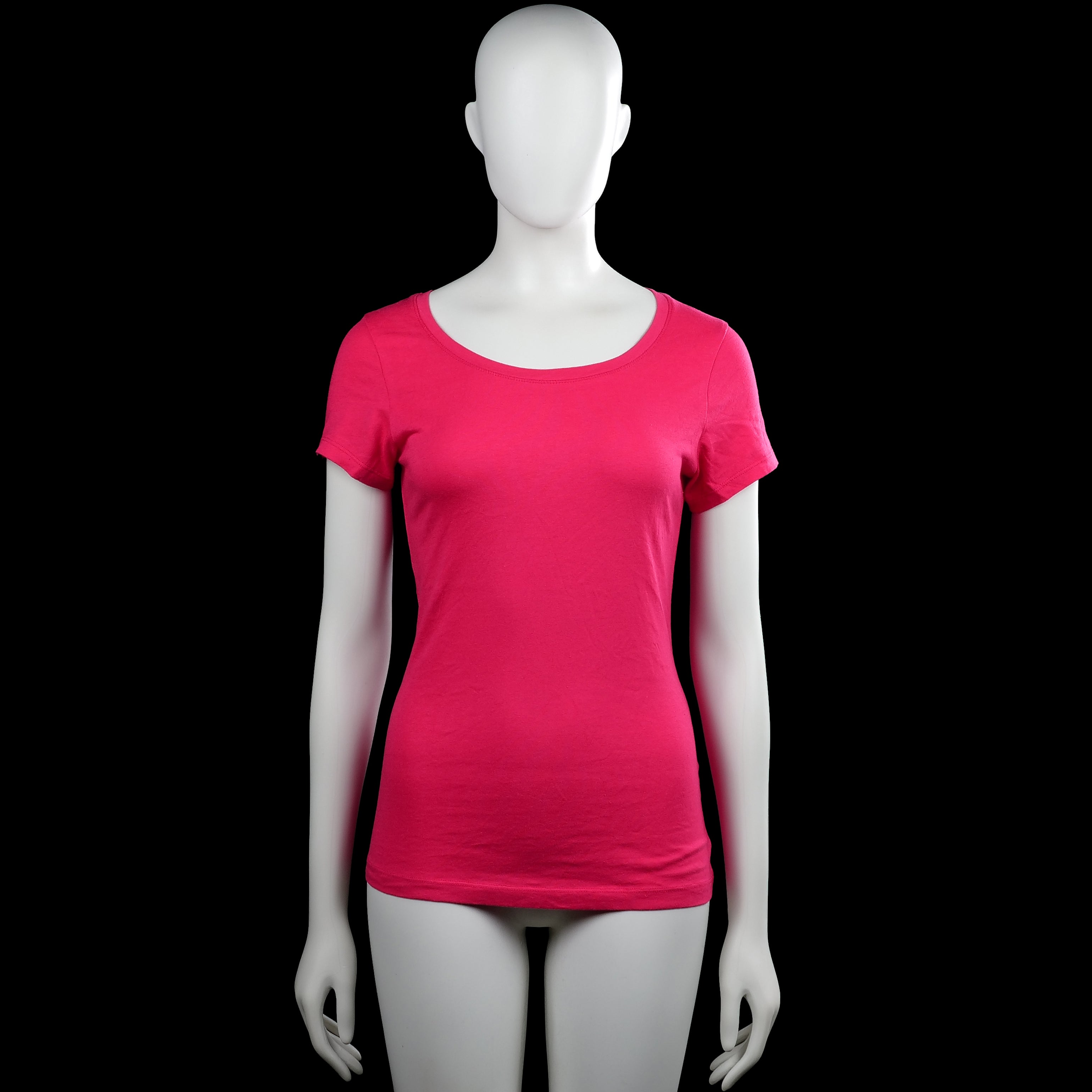 Hema - T-shirt - Pink & White - Size S - Pink short-sleeve top with a scoop neckline, straight hem, and plain cuffs. White text print is visible on the back.