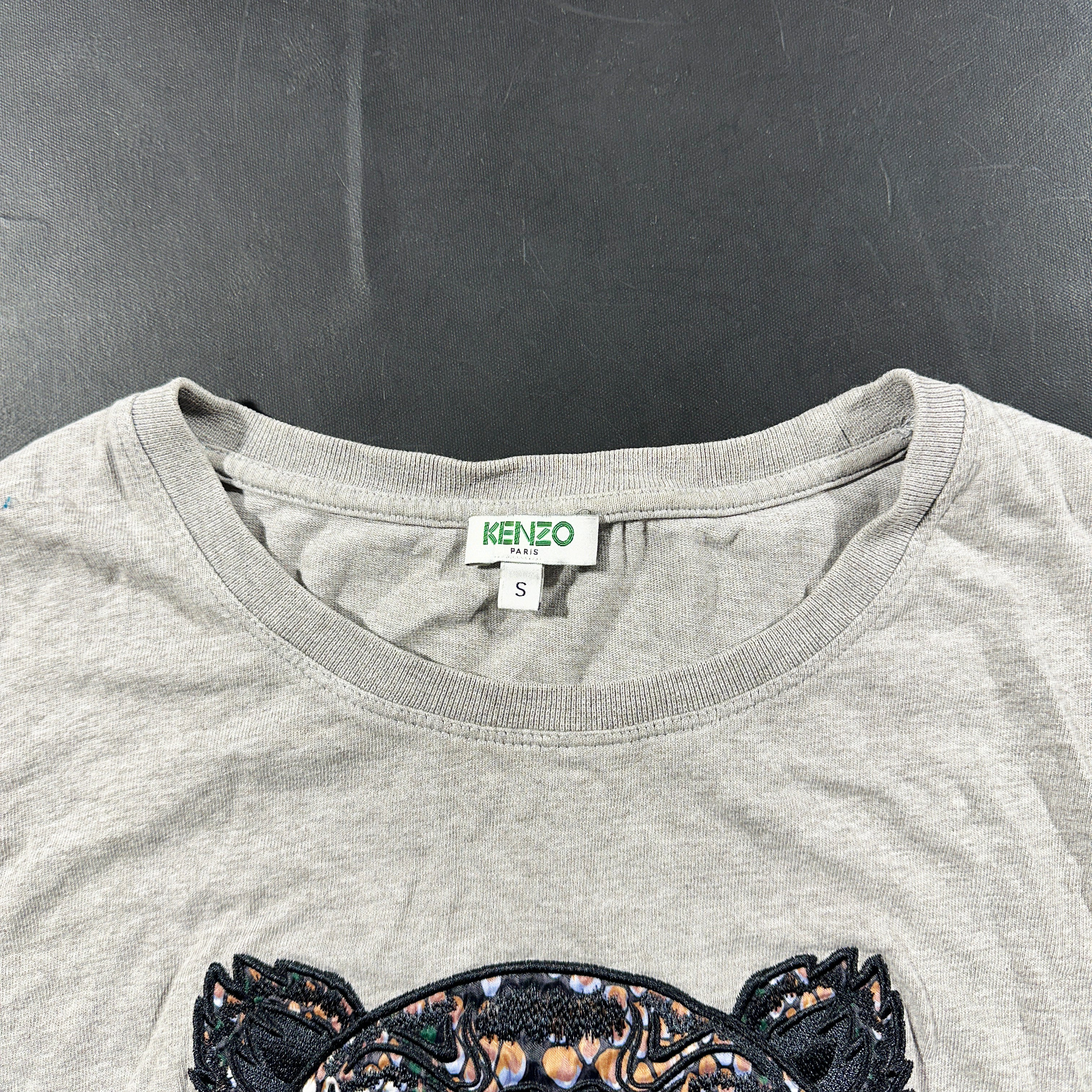 T-shirt - Light Gray - Size S - (NEW)