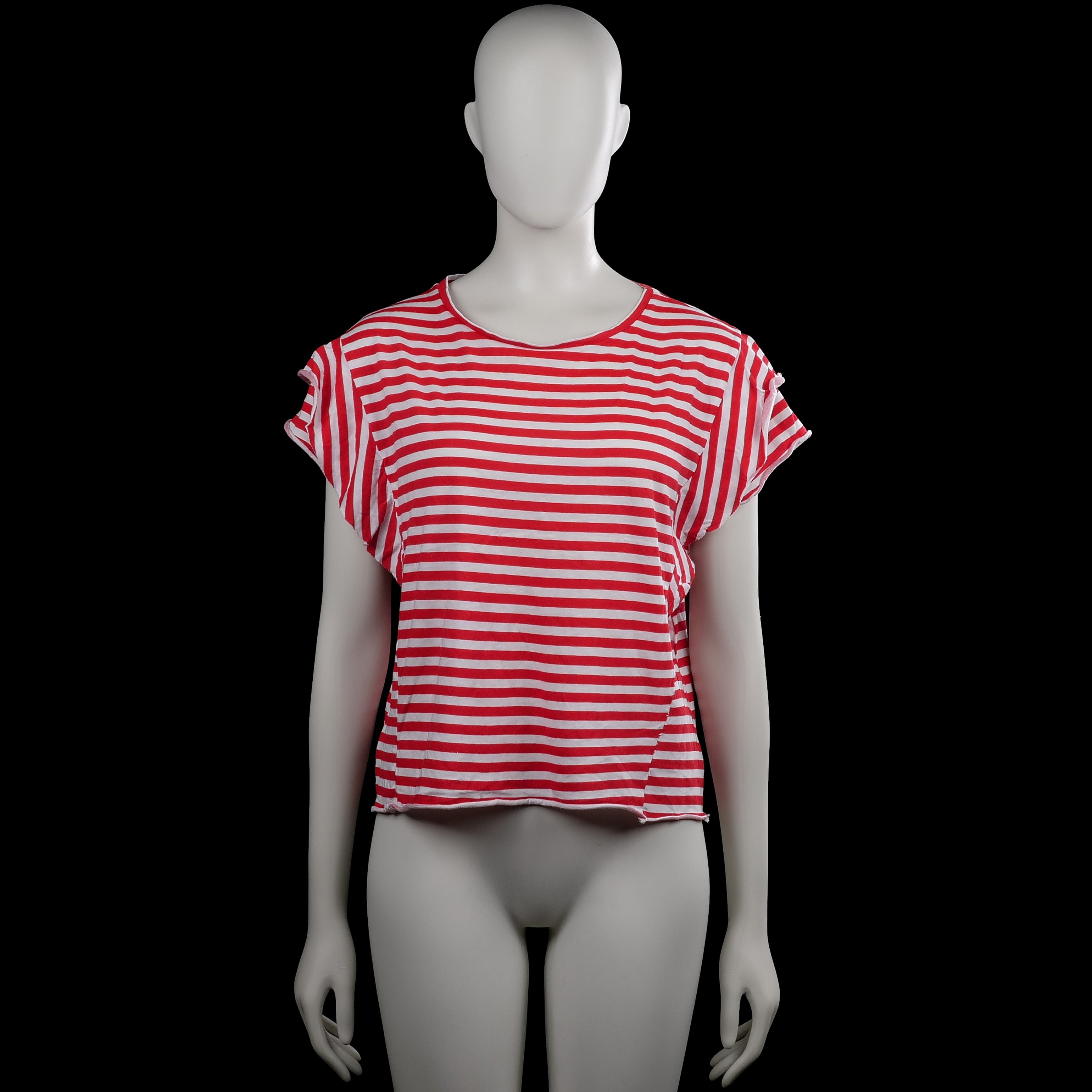 Zara trafaluc - T-shirt - Red & White - Size M - Red and white horizontally striped top with a round neck and short sleeves. Straight hem with no visible closures.