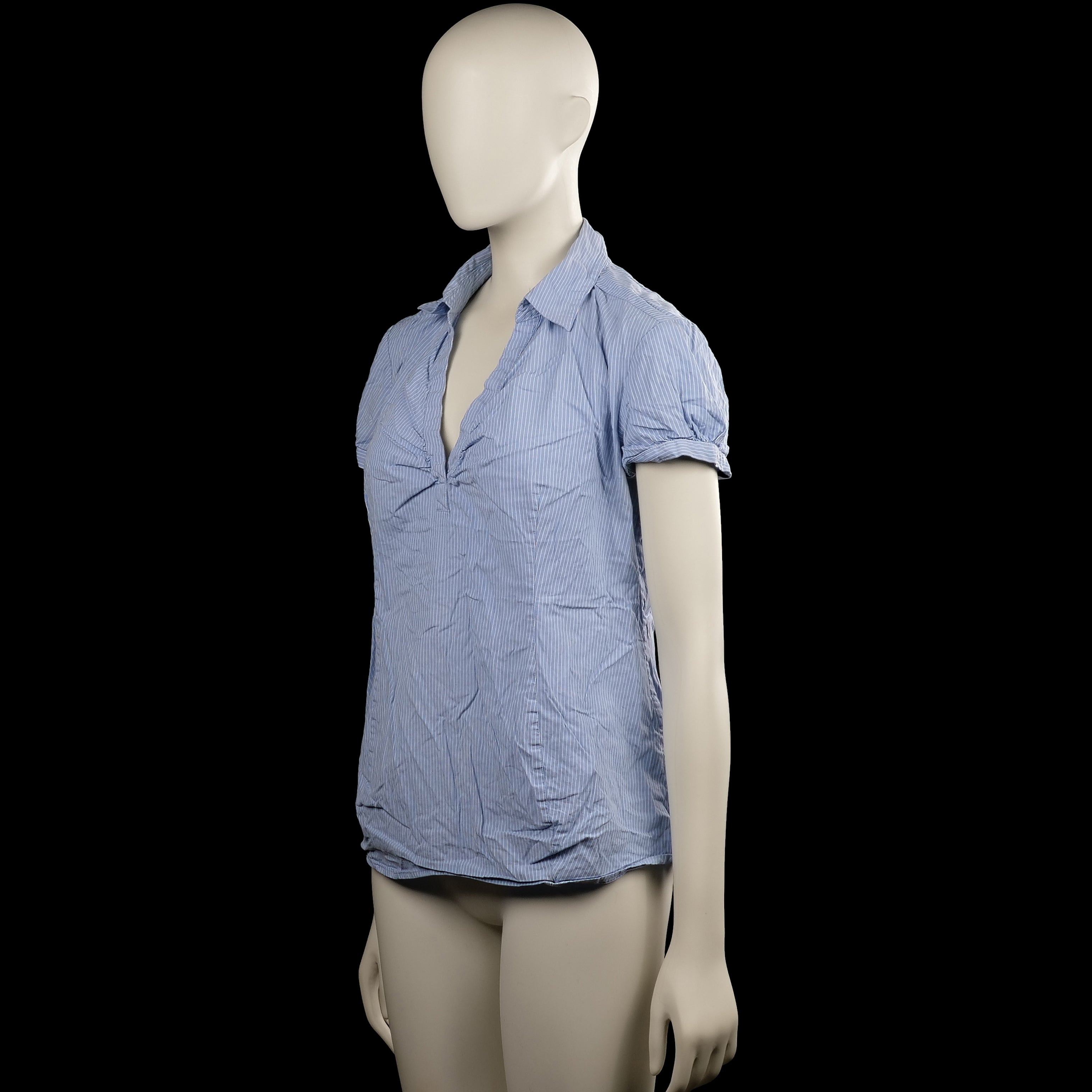 T-shirt - Light Blue & White - Size M