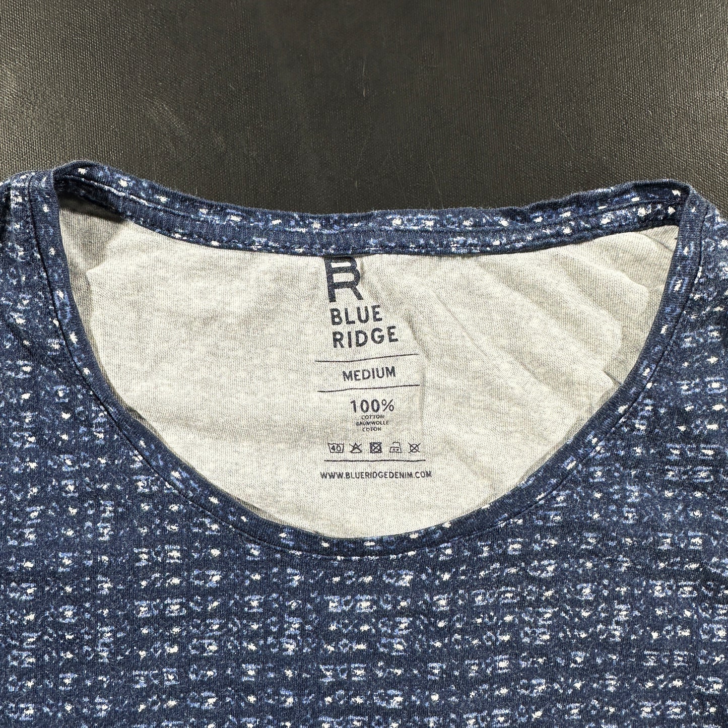 T-shirt - Navy & White - Size M