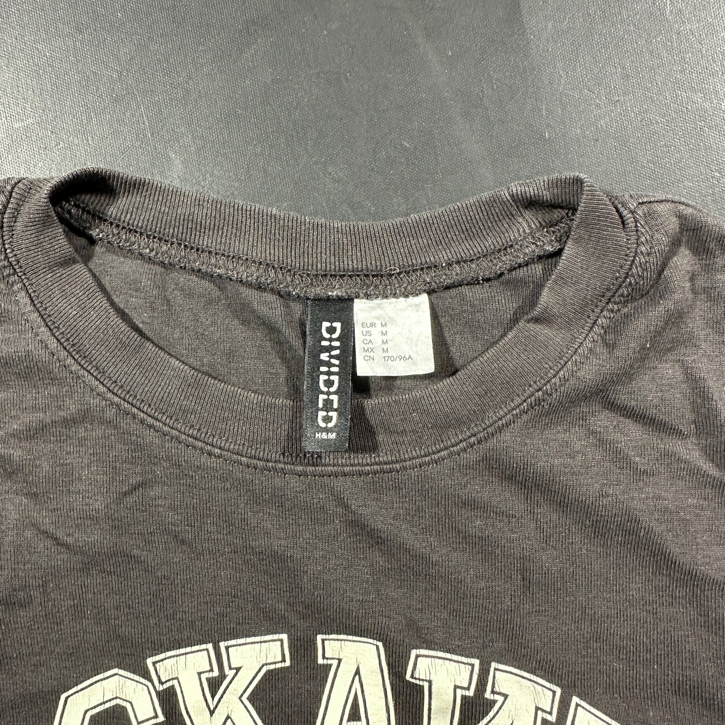 T-shirt - Dark Gray & White - Size M