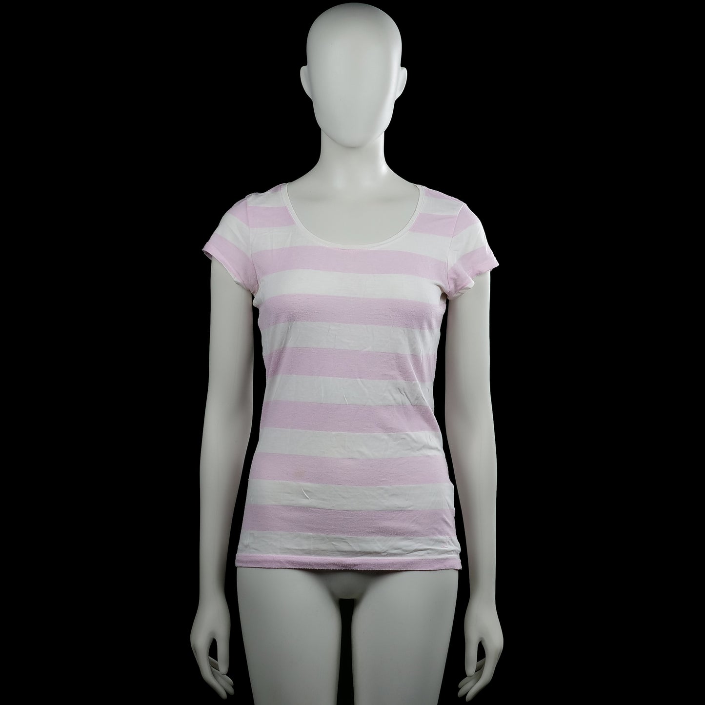H&m logg - T-shirt - White & Pink - Size M - White and pink horizontally striped top with a scoop neckline and short sleeves. Straight hem with plain cuffs.