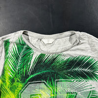 T-shirt - Light Gray & Forest Green - Size S