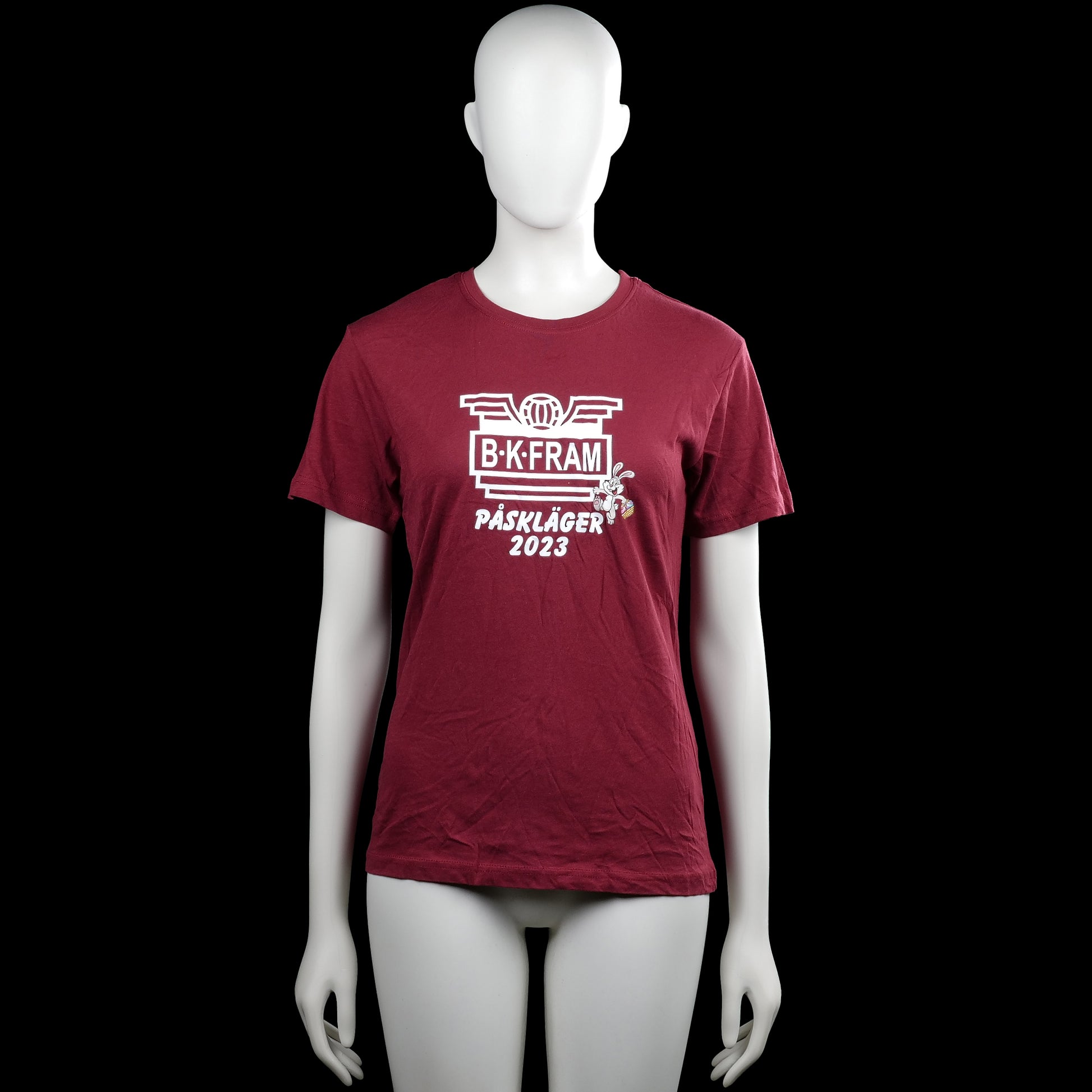 Clique - T-shirt - Burgundy - Size 150, 160 - Burgundy short-sleeve T-shirt with a round neck and straight hem. Features white graphic text print on the front and a white printed grid design with text on the back.