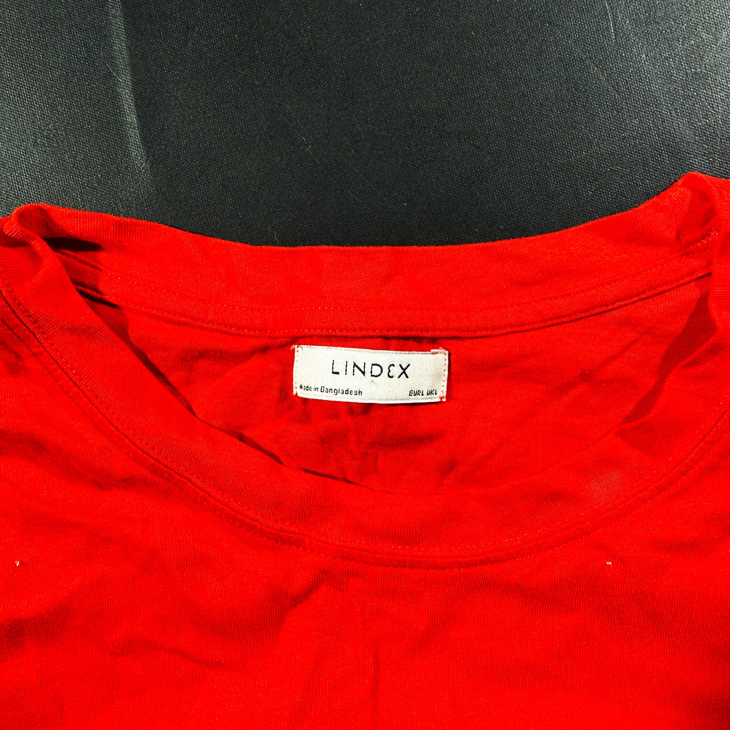T-shirt - Red - Size L