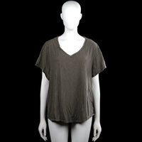 Old navy - T-shirt - Charcoal - Size XXL - Charcoal solid top with a V-neckline and short sleeves. Straight hem with plain sleeve cuffs.