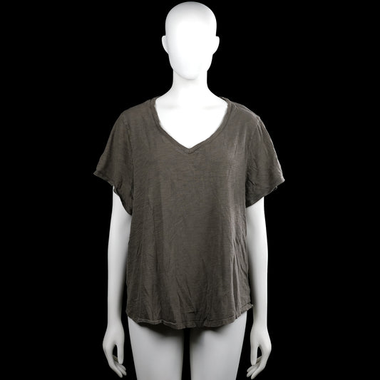 Old navy - T-shirt - Charcoal - Size XXL - Charcoal solid top with a V-neckline and short sleeves. Straight hem with plain sleeve cuffs.