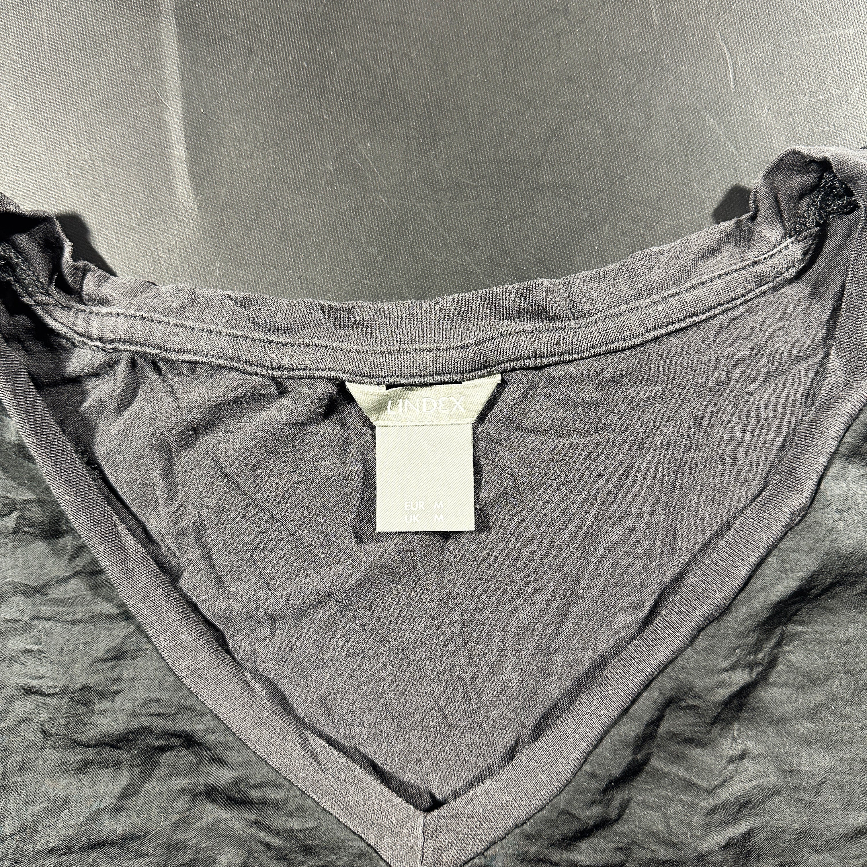 T-shirt - Dark Gray - Size M